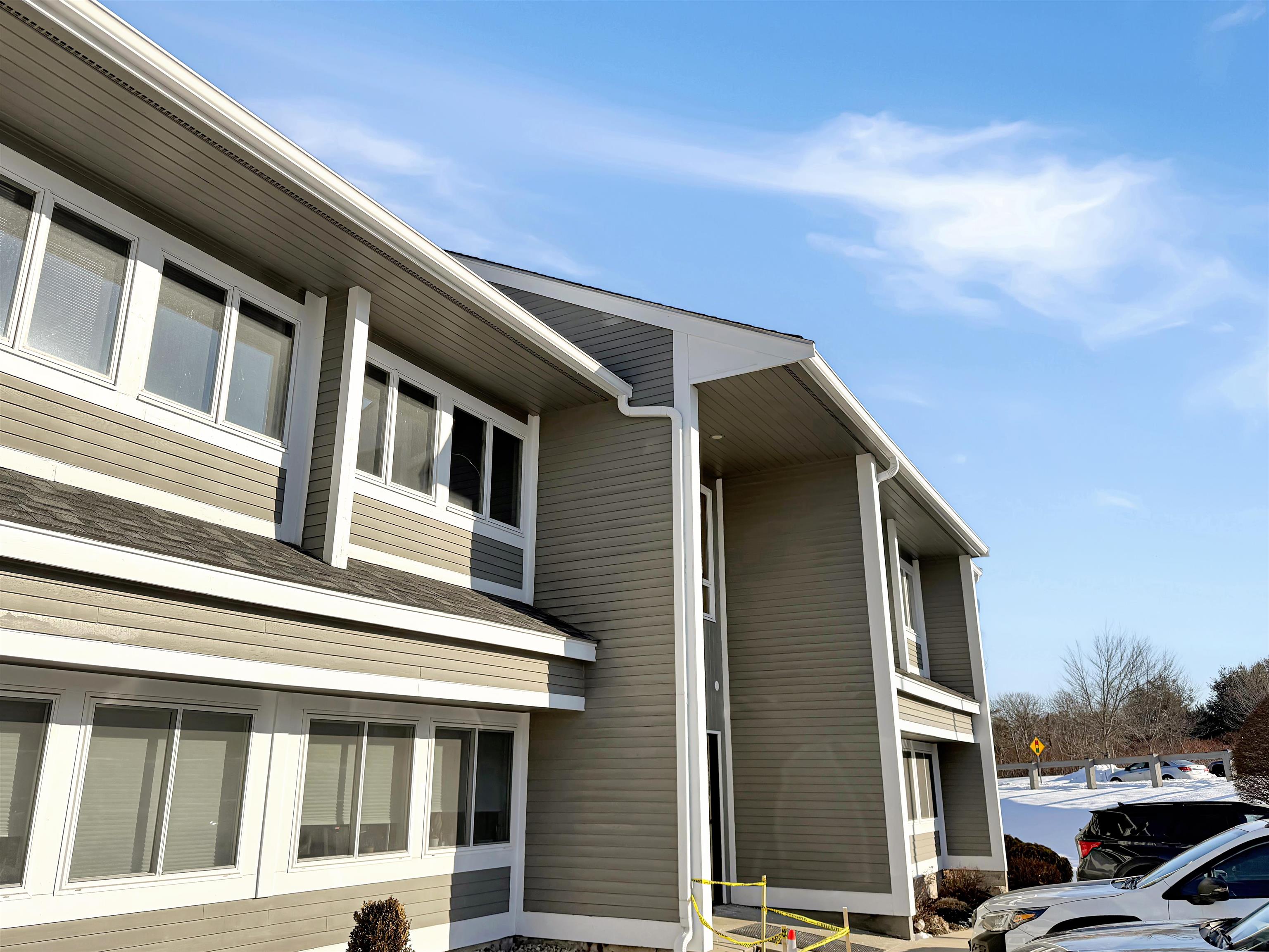 12 Stiles Rd, Salem, NH 03079