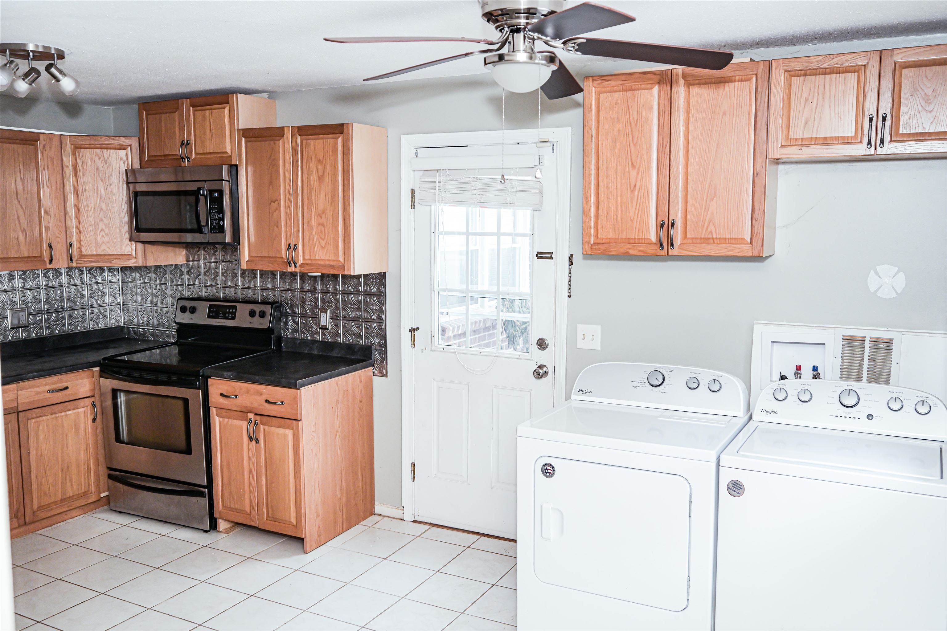 139 Main Street — photo 3