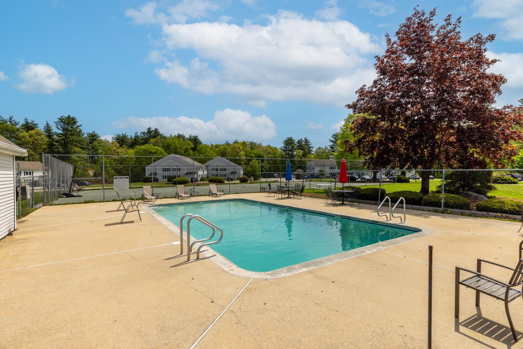 50 Brookside Dr, Exeter, NH 03833