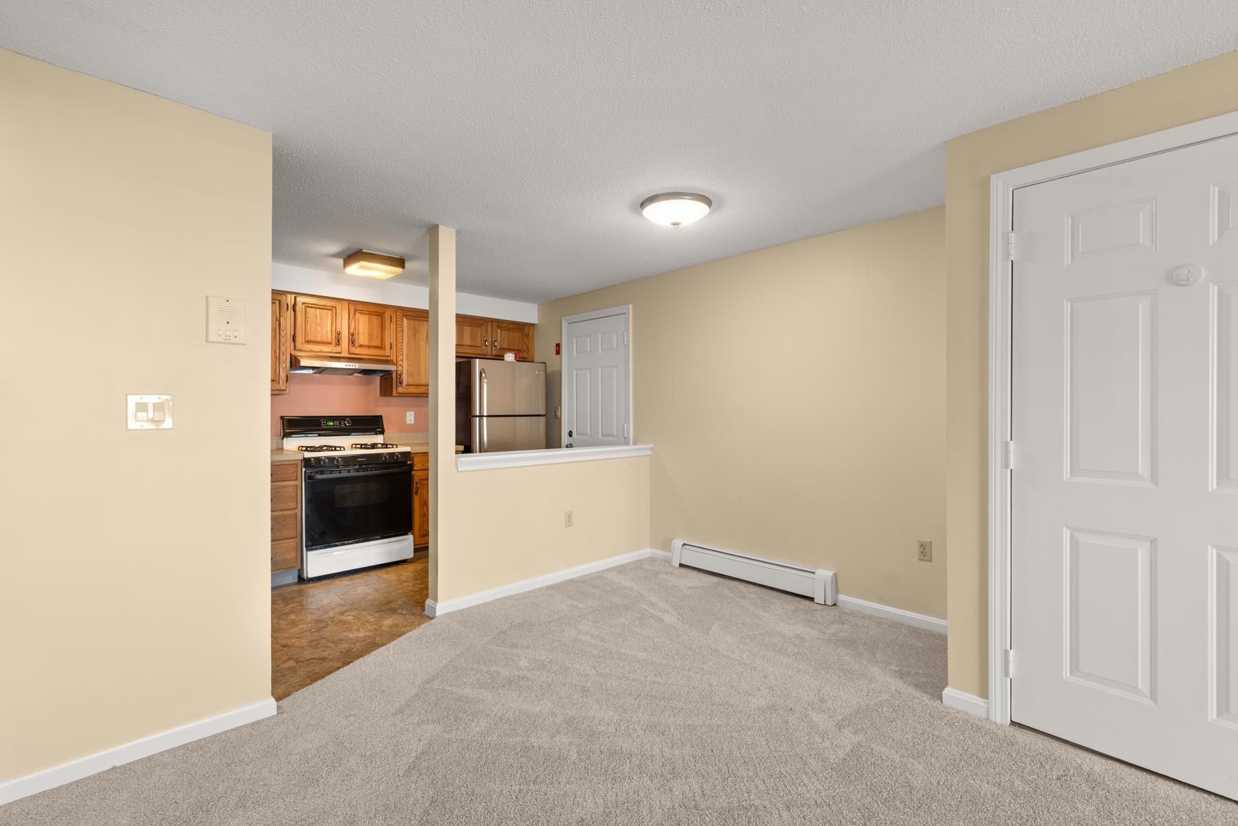 50 Brookside Dr, Exeter, NH 03833