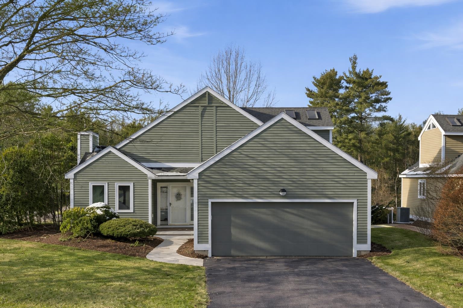 190 Chase Way, Manchester, NH 03104