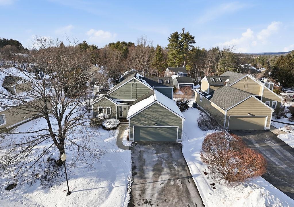 190 Chase Way, Manchester, NH 03104