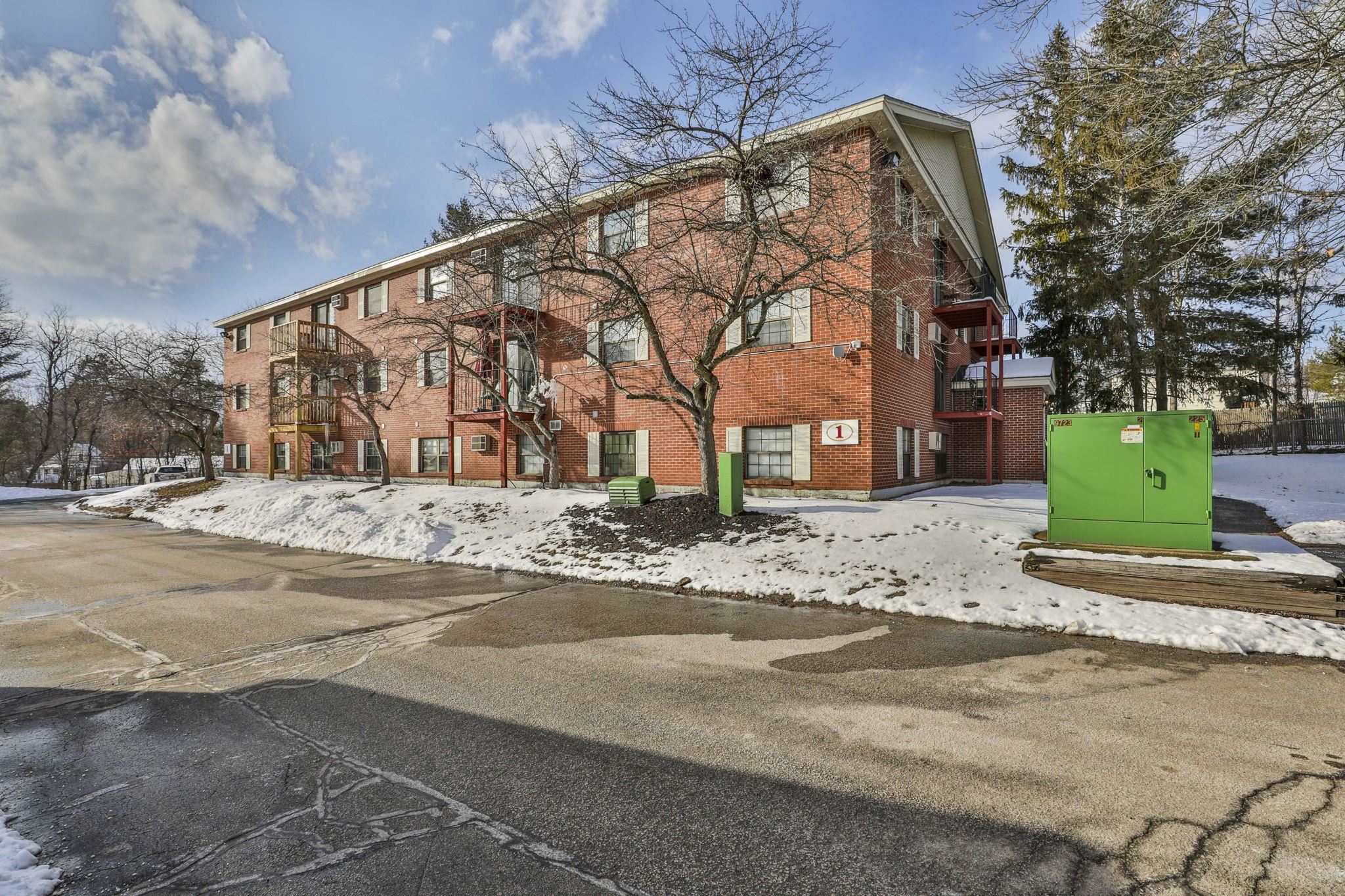 12 East Side Dr, Concord, NH 03301