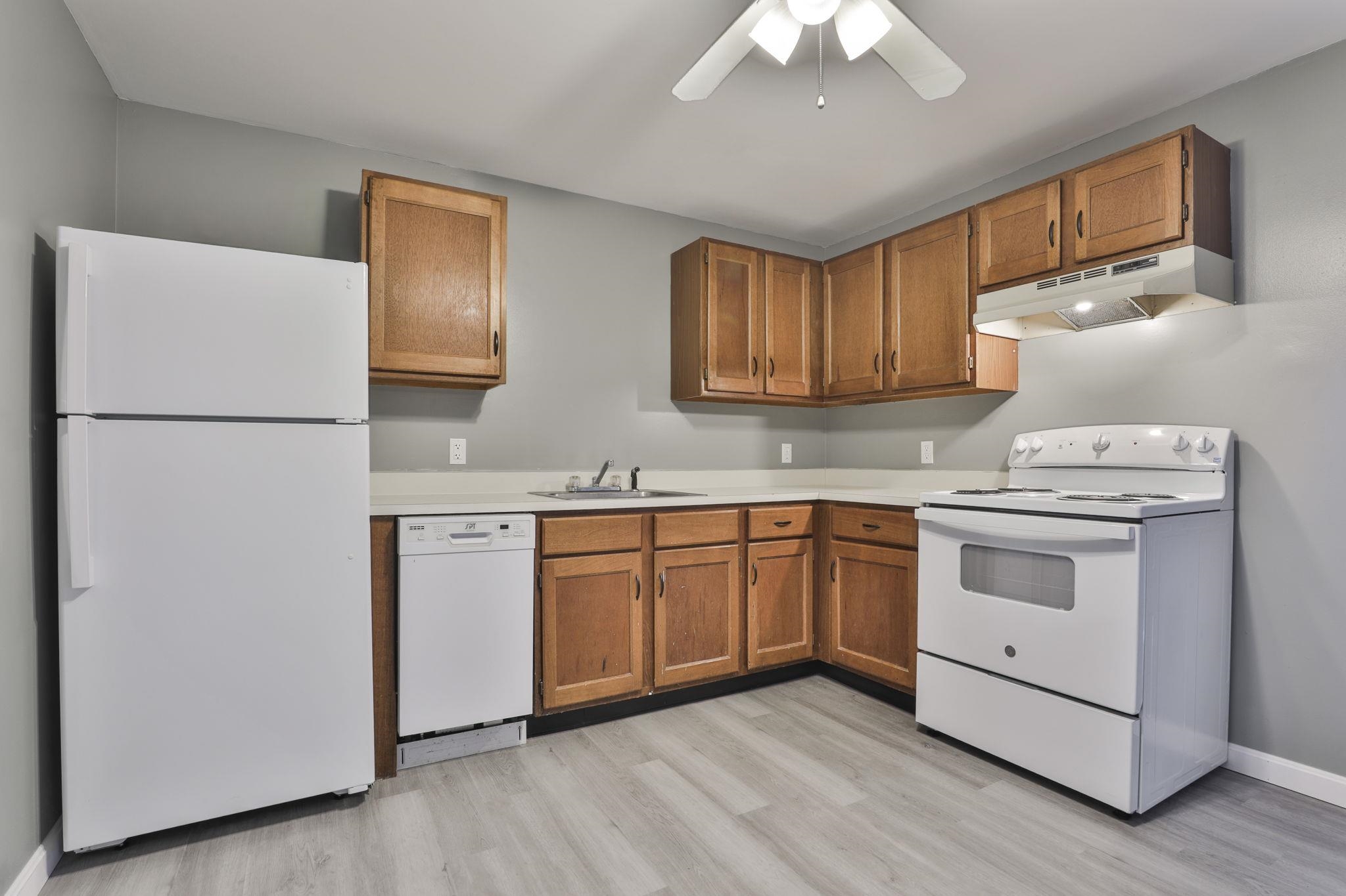 12 East Side Dr, Concord, NH 03301