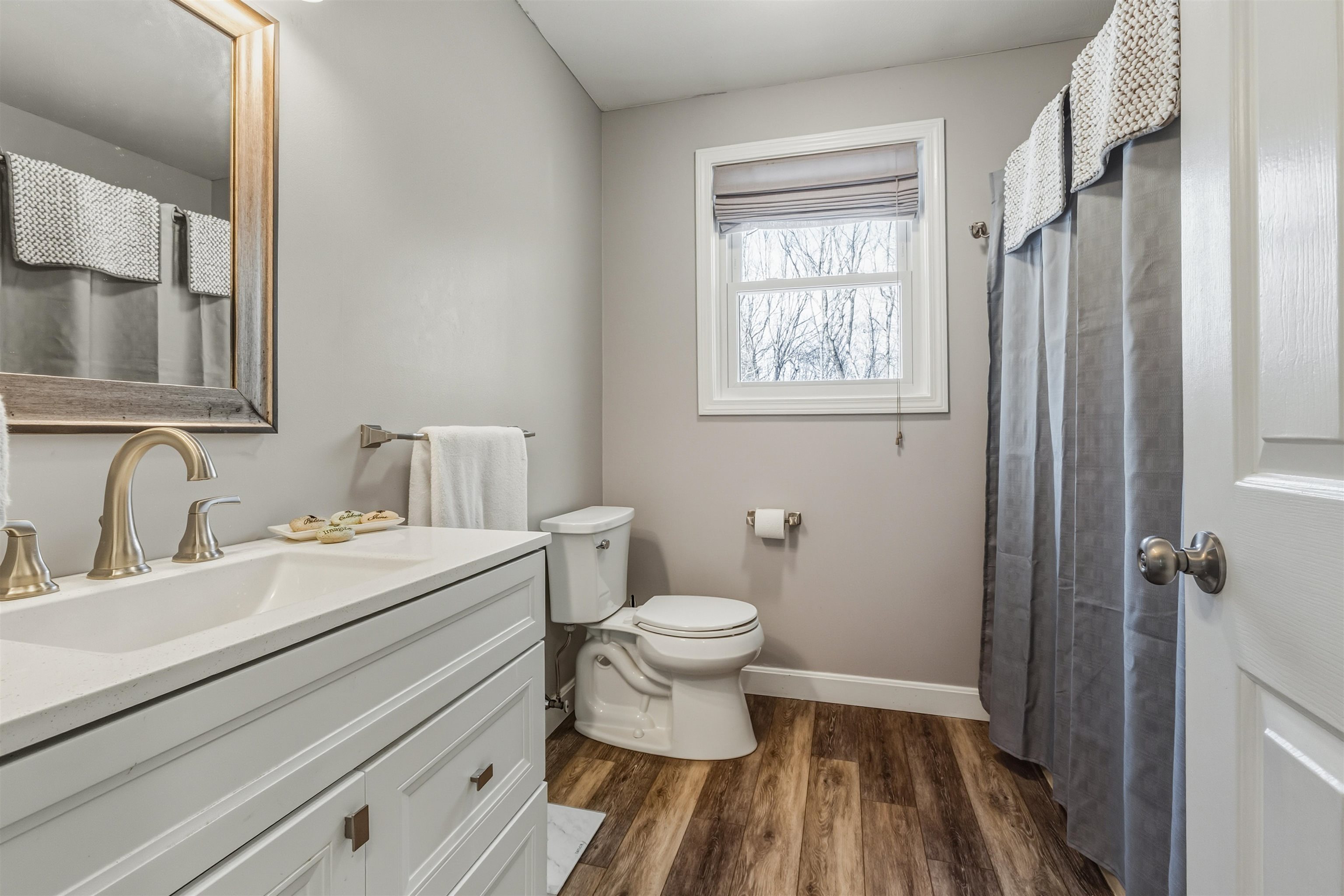 9 Mosher Dr, Brookline, NH 03033