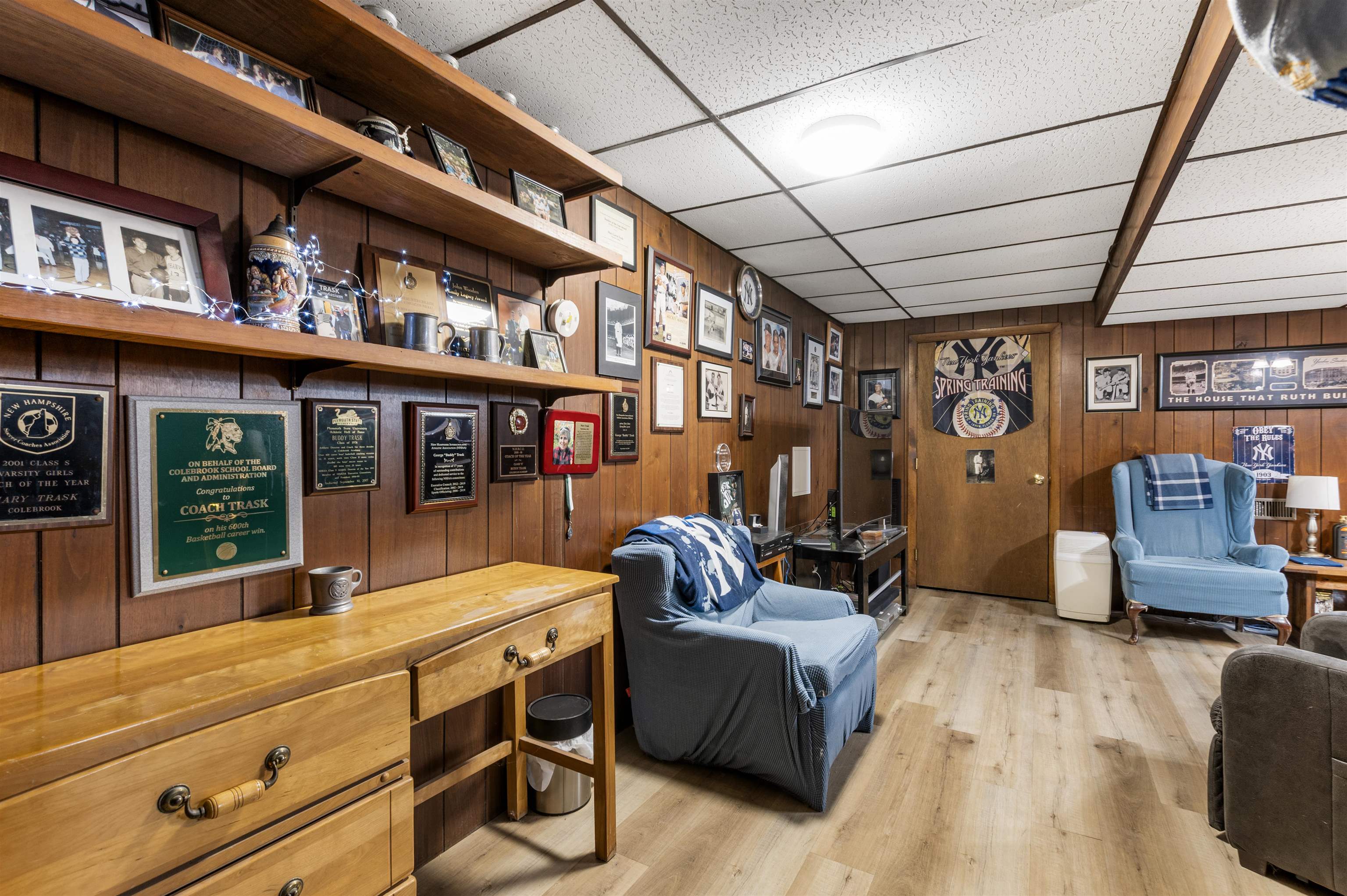 94 Corliss Ln, Colebrook, NH 03576