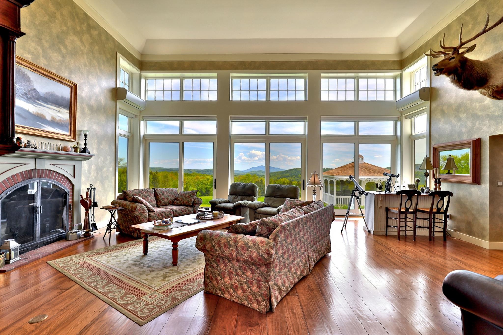 Magnificent great room with outstanding views