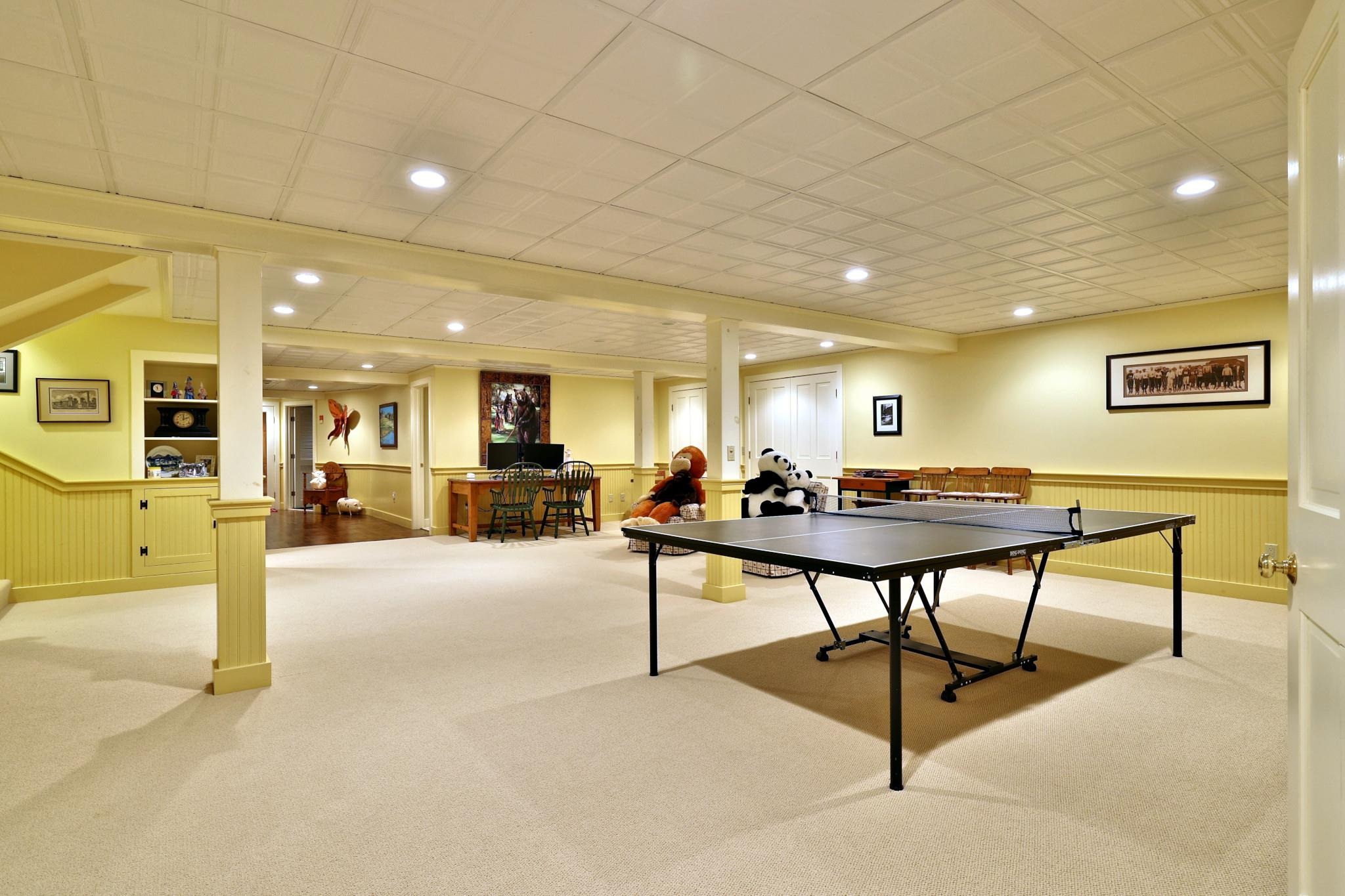 Large family room for fun and games