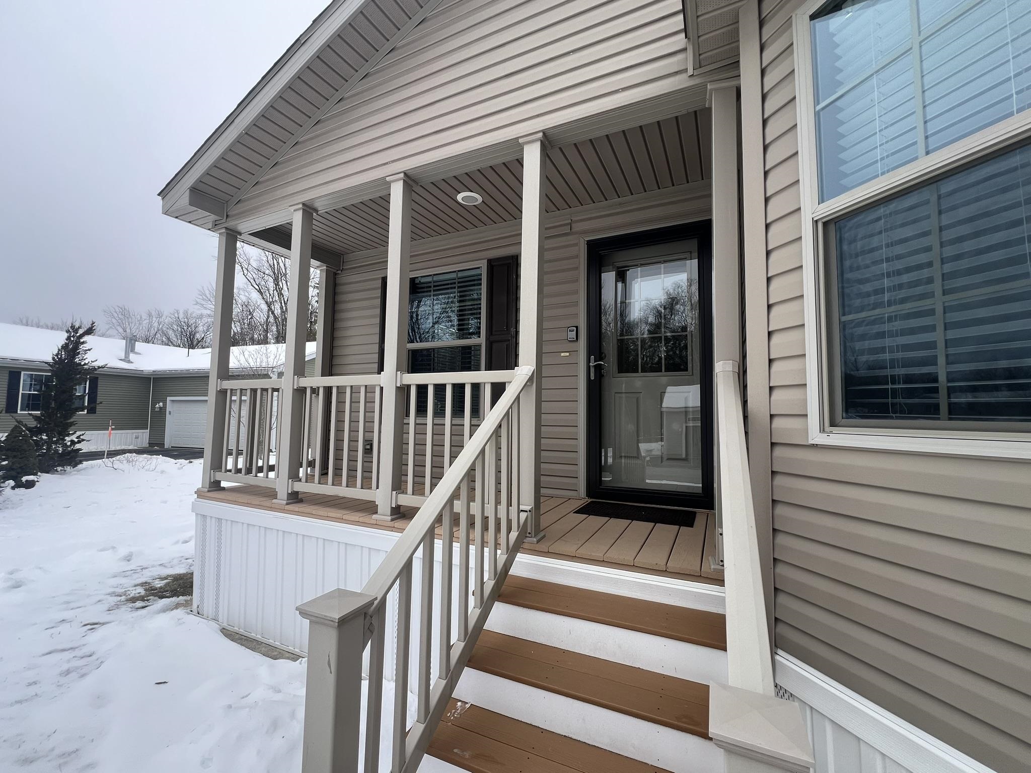 88 Big Bear Rd, Rochester, NH 03868