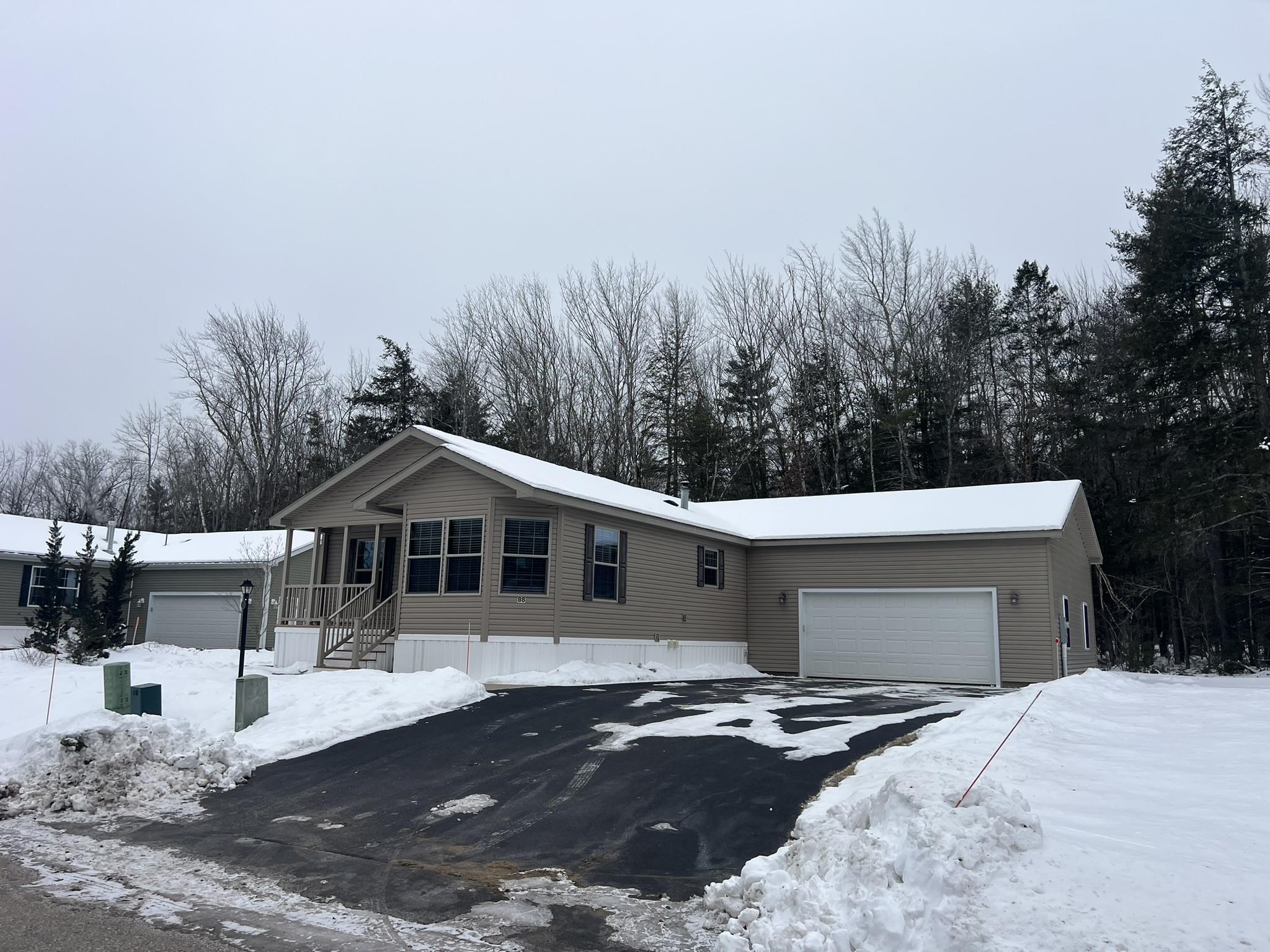 88 Big Bear Rd, Rochester, NH 03868