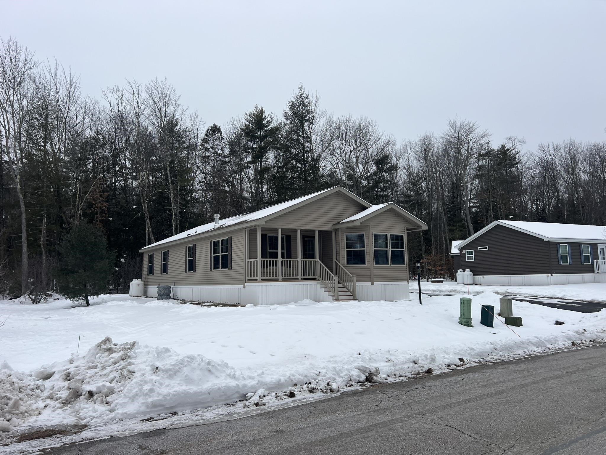 88 Big Bear Rd, Rochester, NH 03868