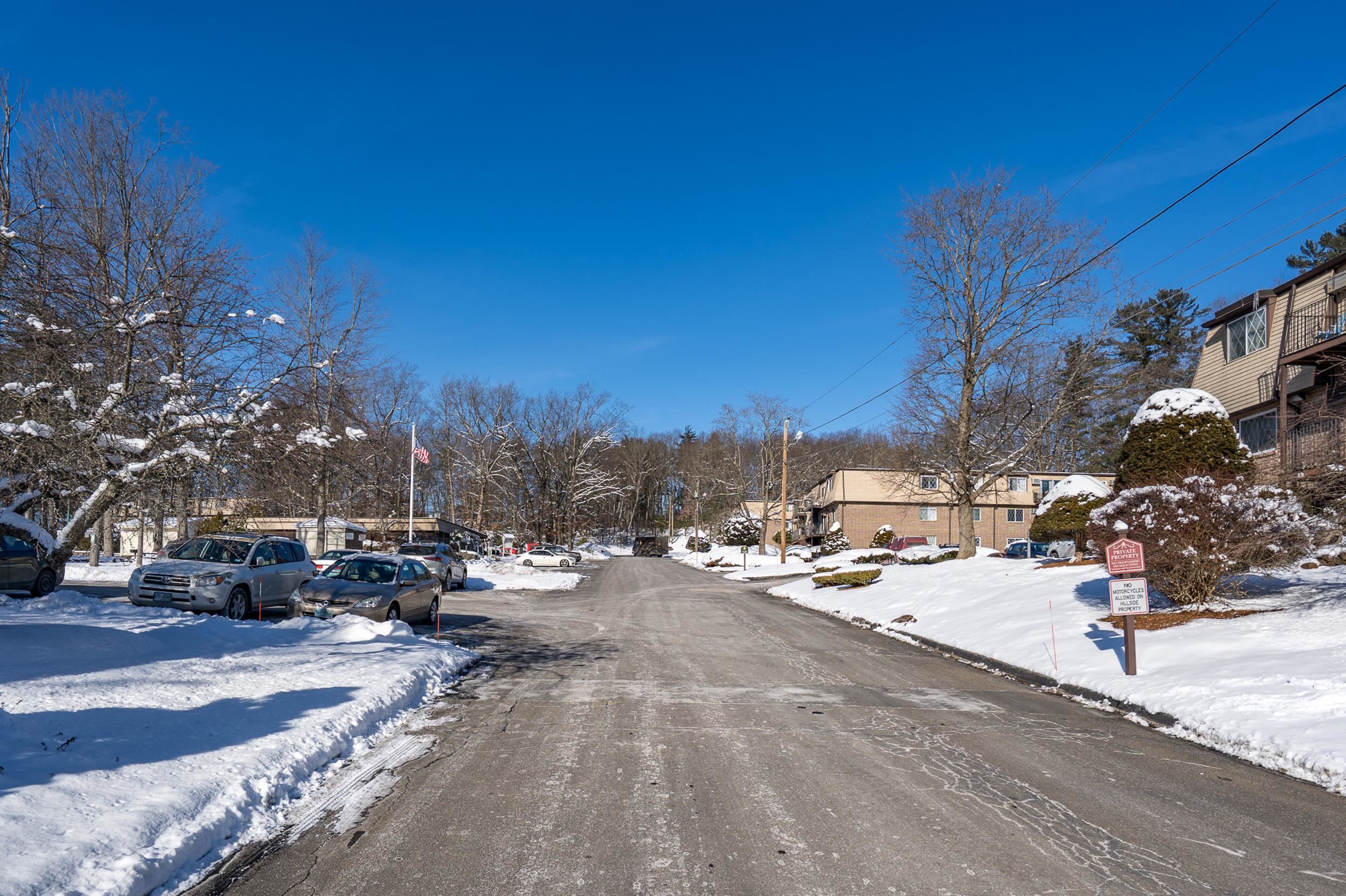 5 Silvestri Cir, Derry, NH 03038