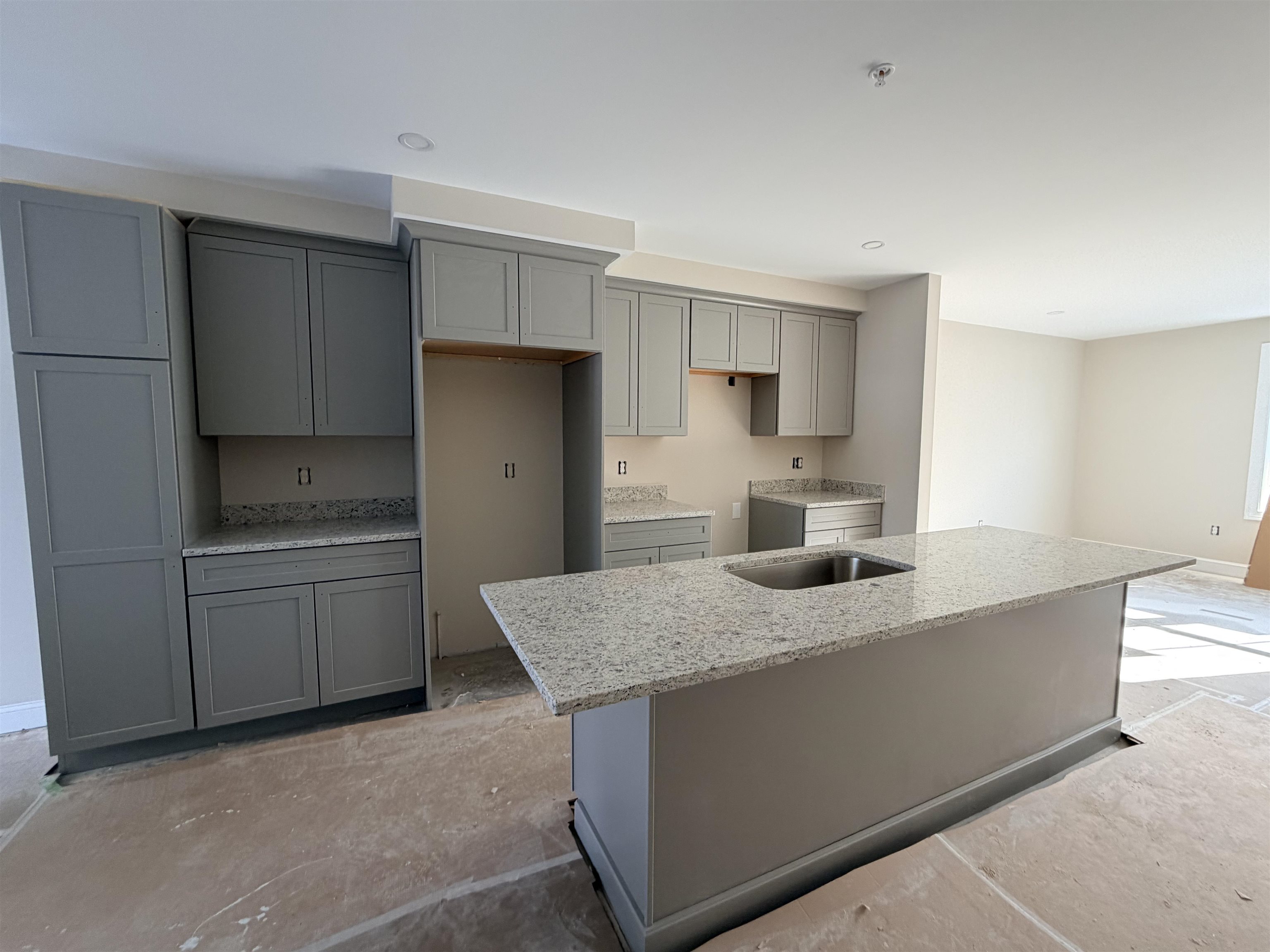 23 Birdie Grv, Rochester, NH 03839