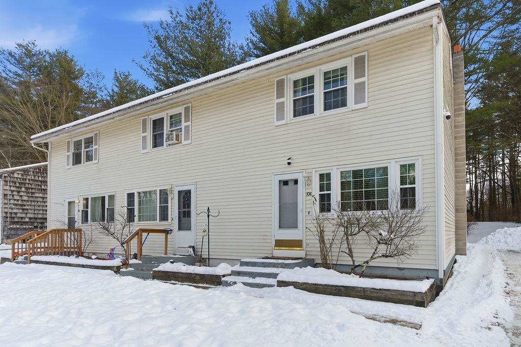 10 Woodburn Rd, Litchfield, NH 03052