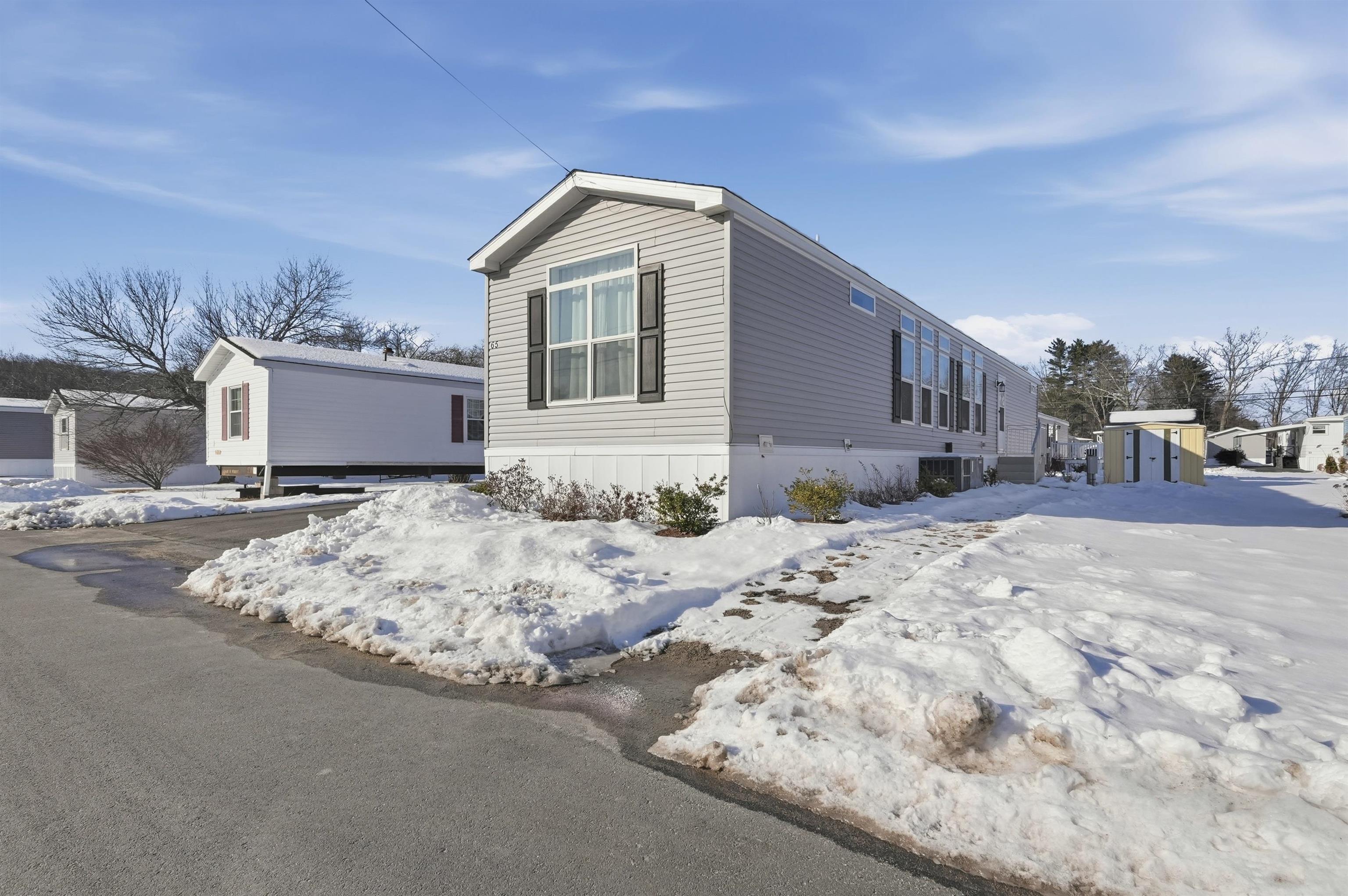 65 Caddy Dr, Salem, NH 03079
