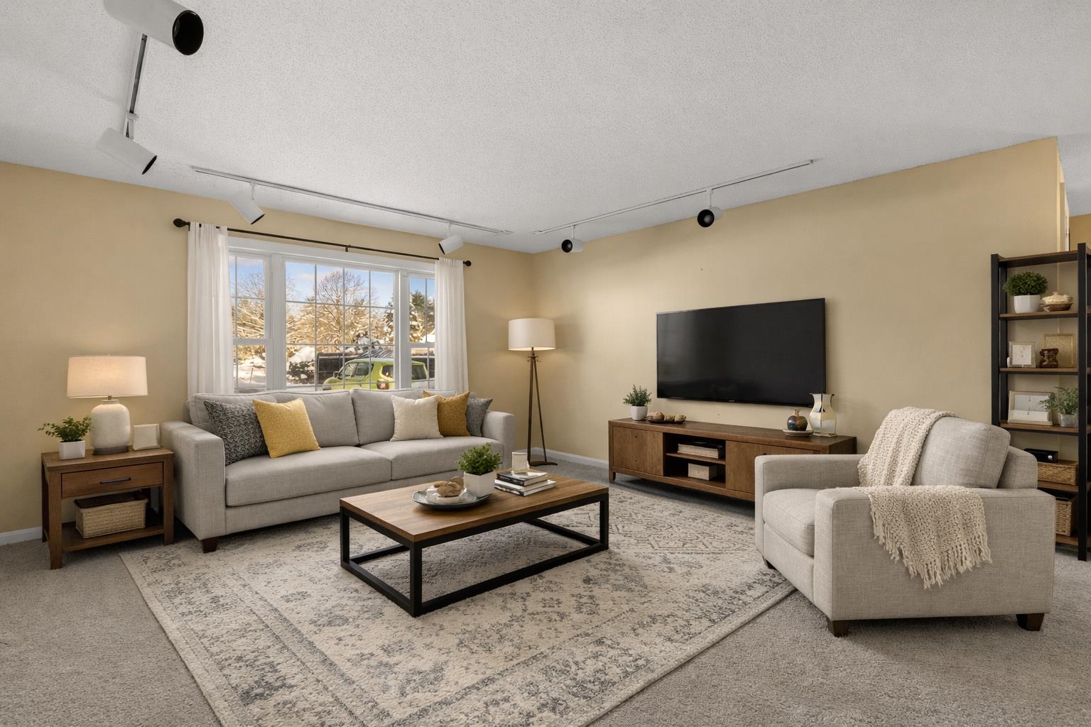 50 Brookside Dr, Exeter, NH 03833