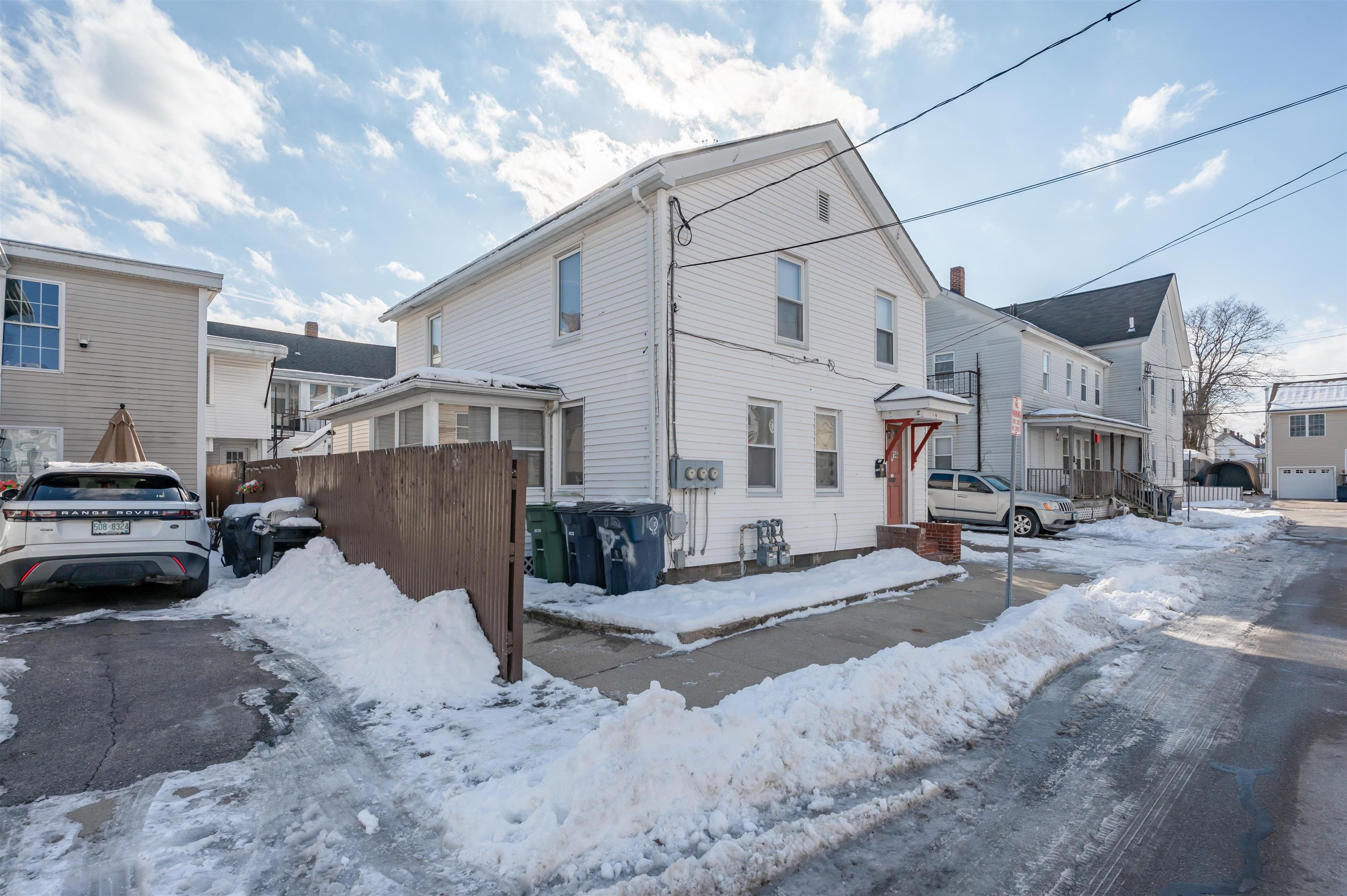 14 Pleasant St, Nashua, NH 03060