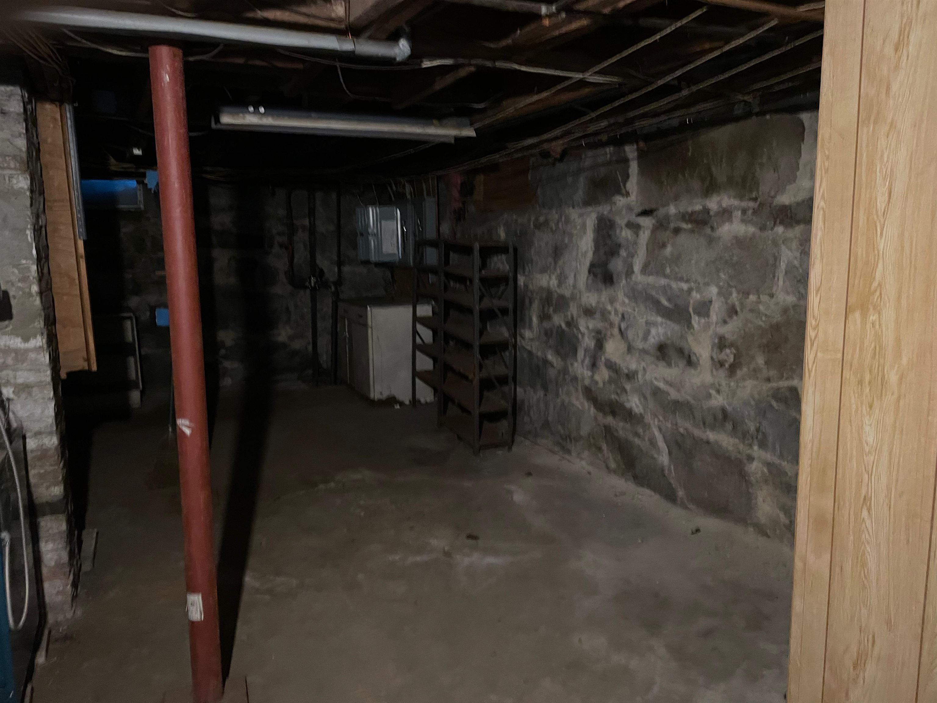 14 Pleasant St, Nashua, NH 03060