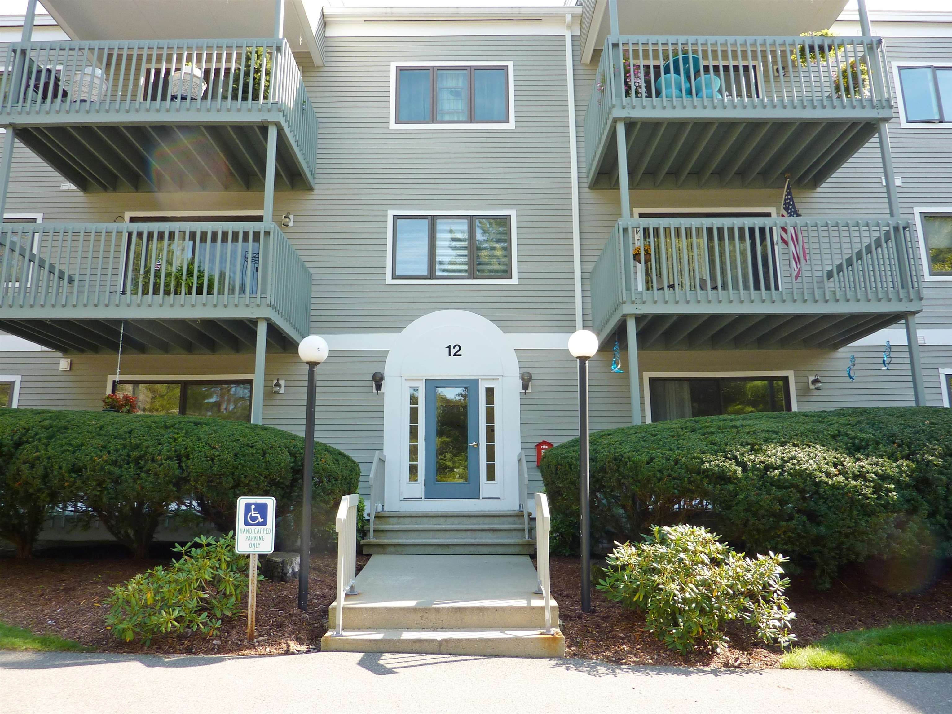 MLS 5074993: 12 Ledgewood Hills Drive-Unit 105, Nashua NH