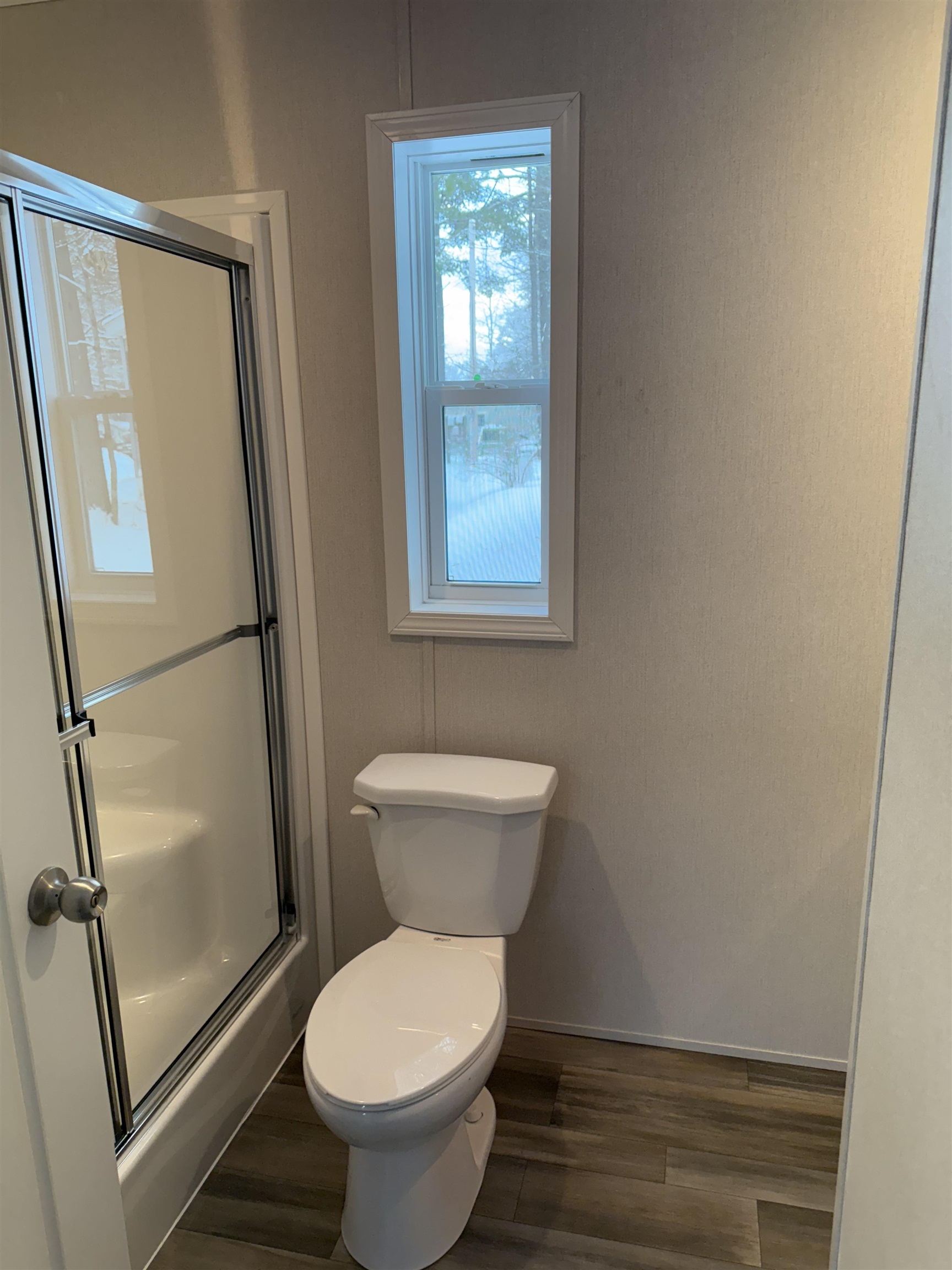 24 Pine Hil Rd, Tilton, NH 03276