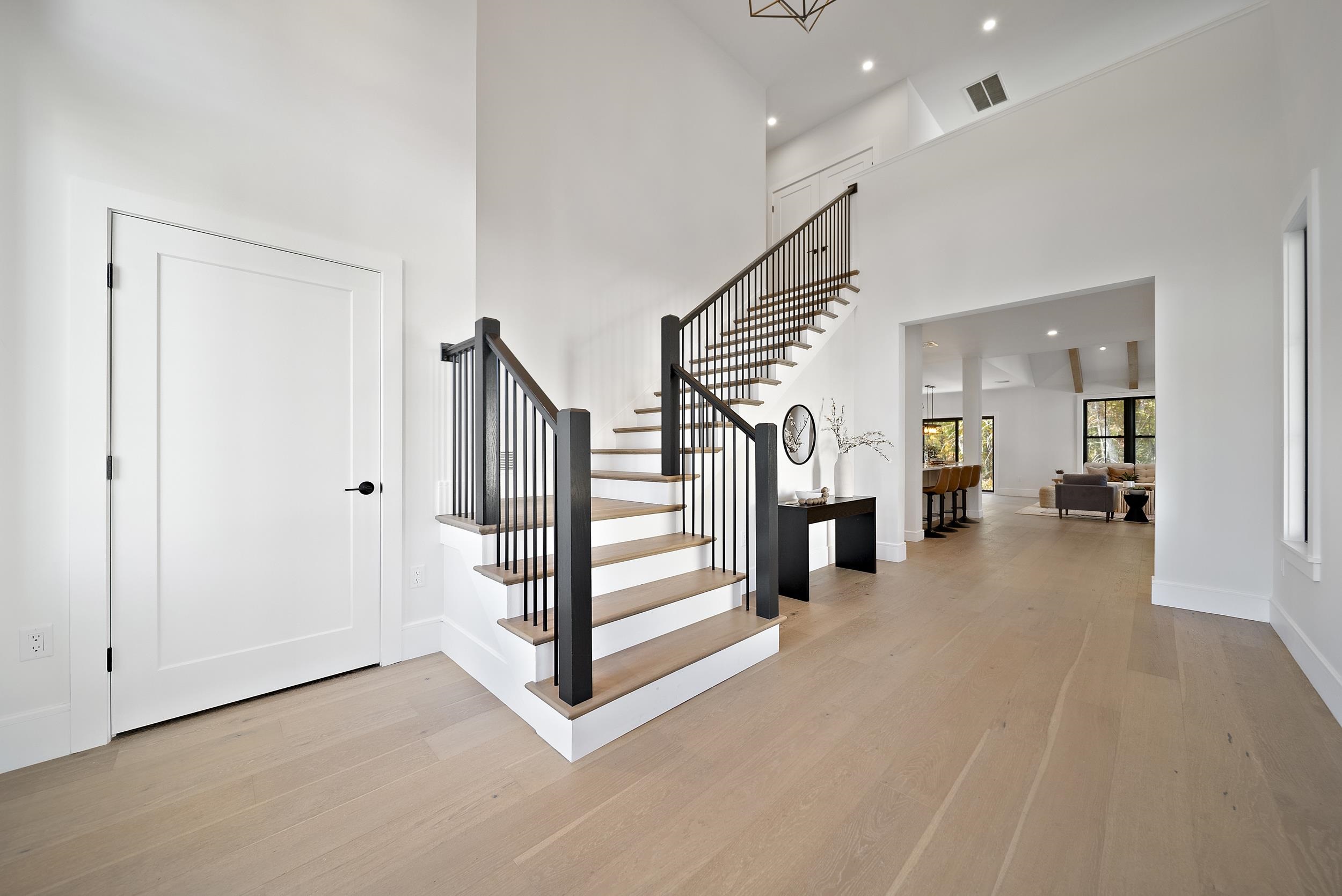 4 Arbor Rd, Windham, NH 03087