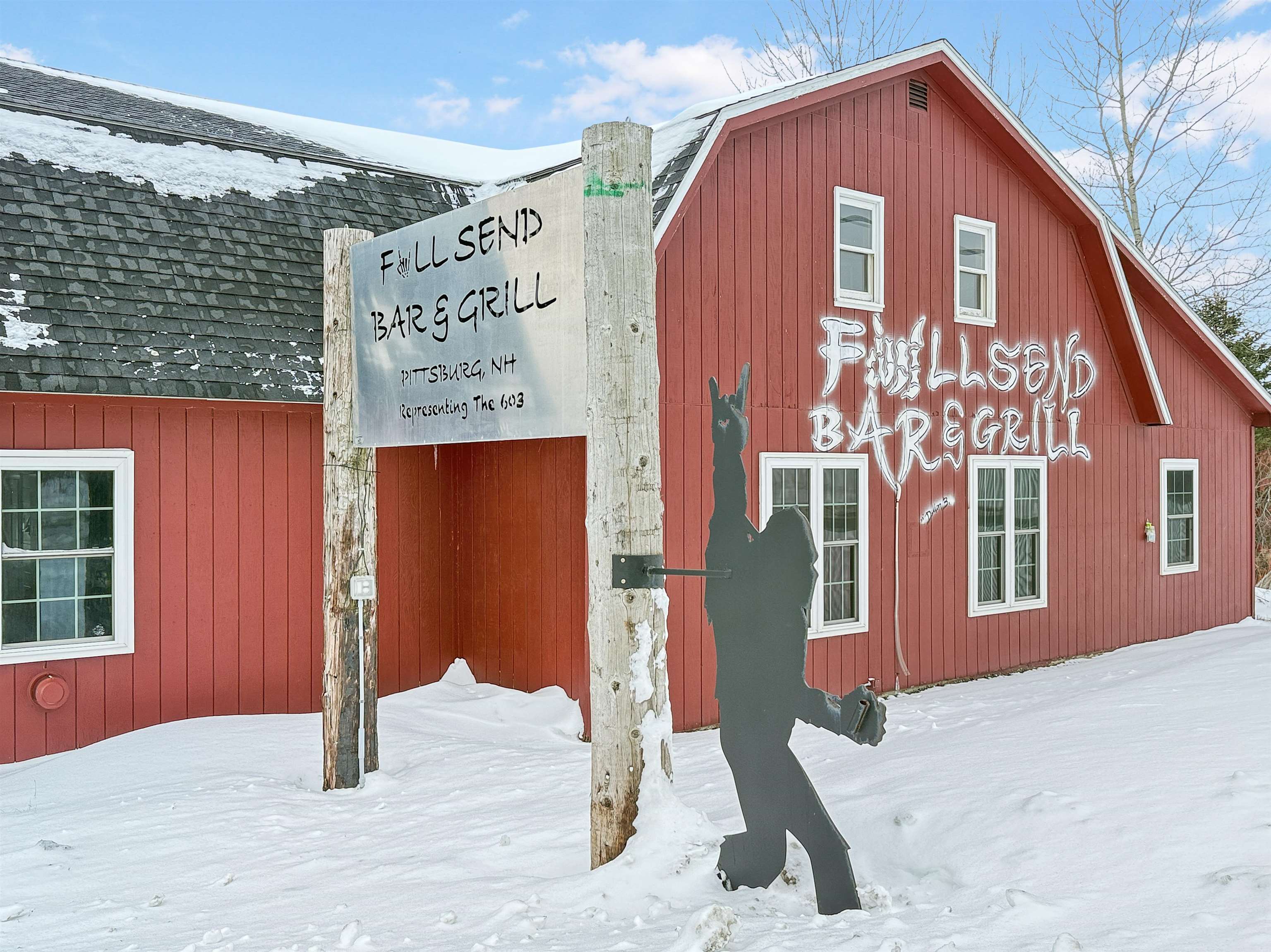 2772 N Main St, Pittsburg, NH 03592