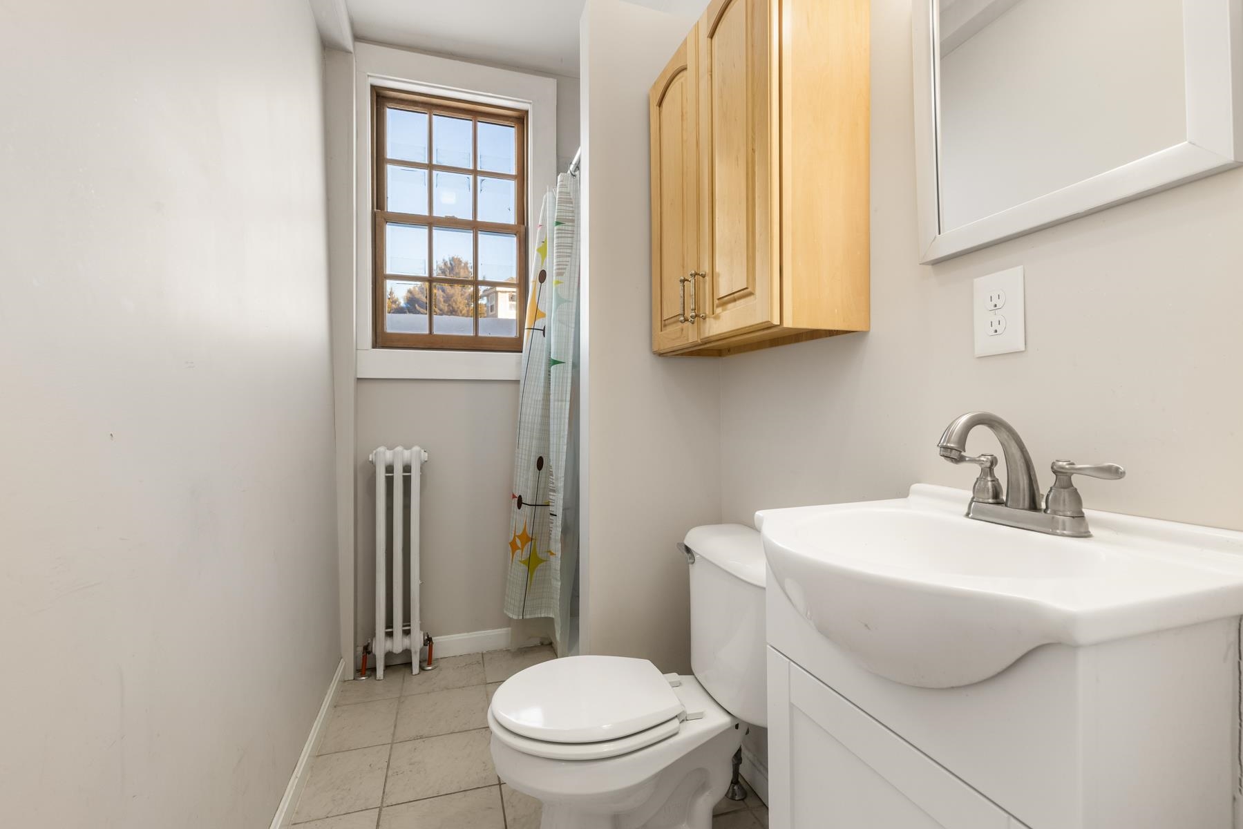 525 Maplewood Ave, Portsmouth, NH 03801