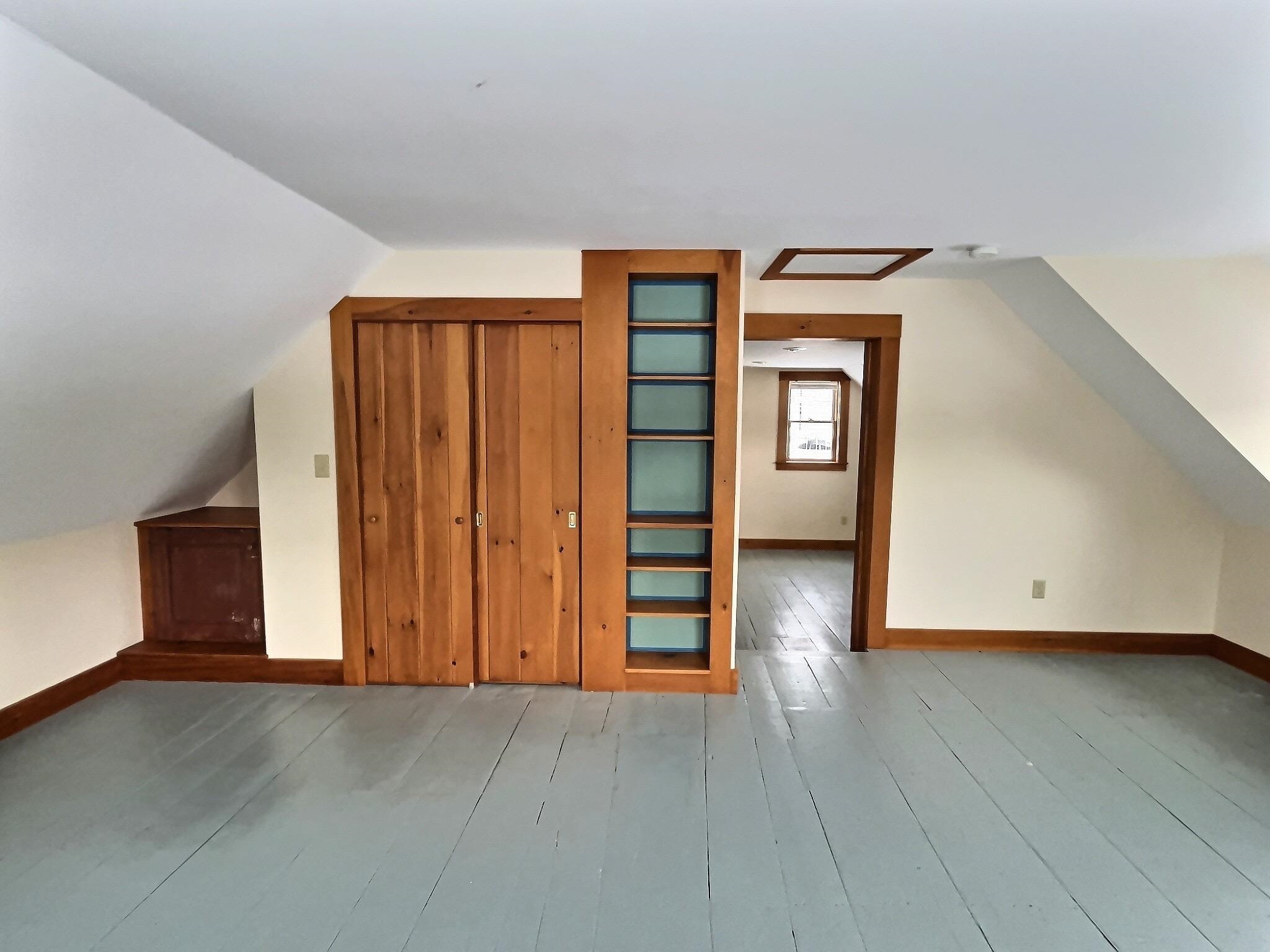 24 Greenhouse Ln, Bradford, NH 03221