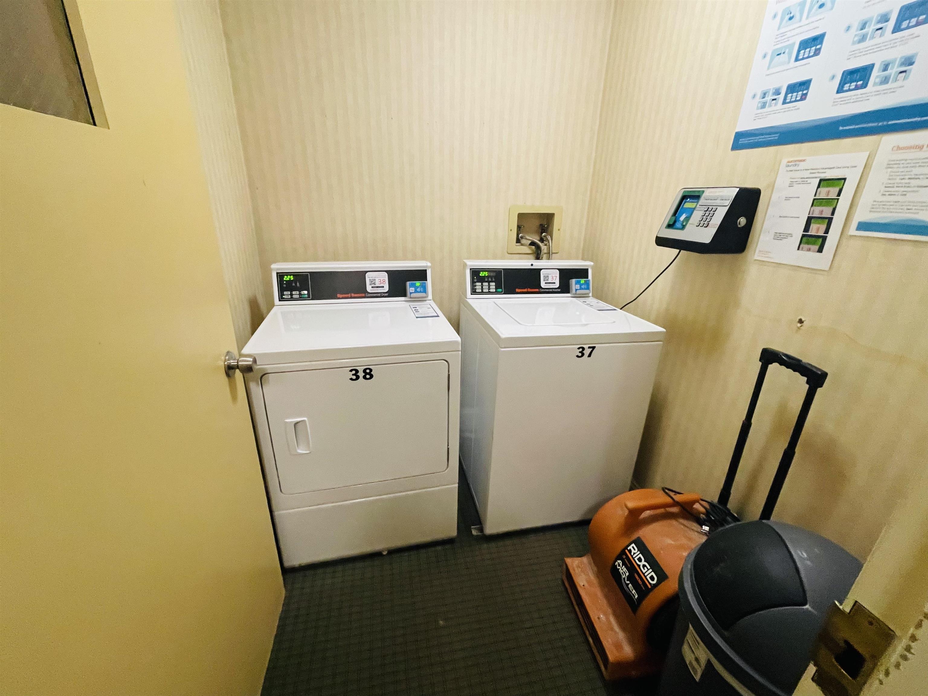 130 Eastern Ave, Manchester, NH 03104