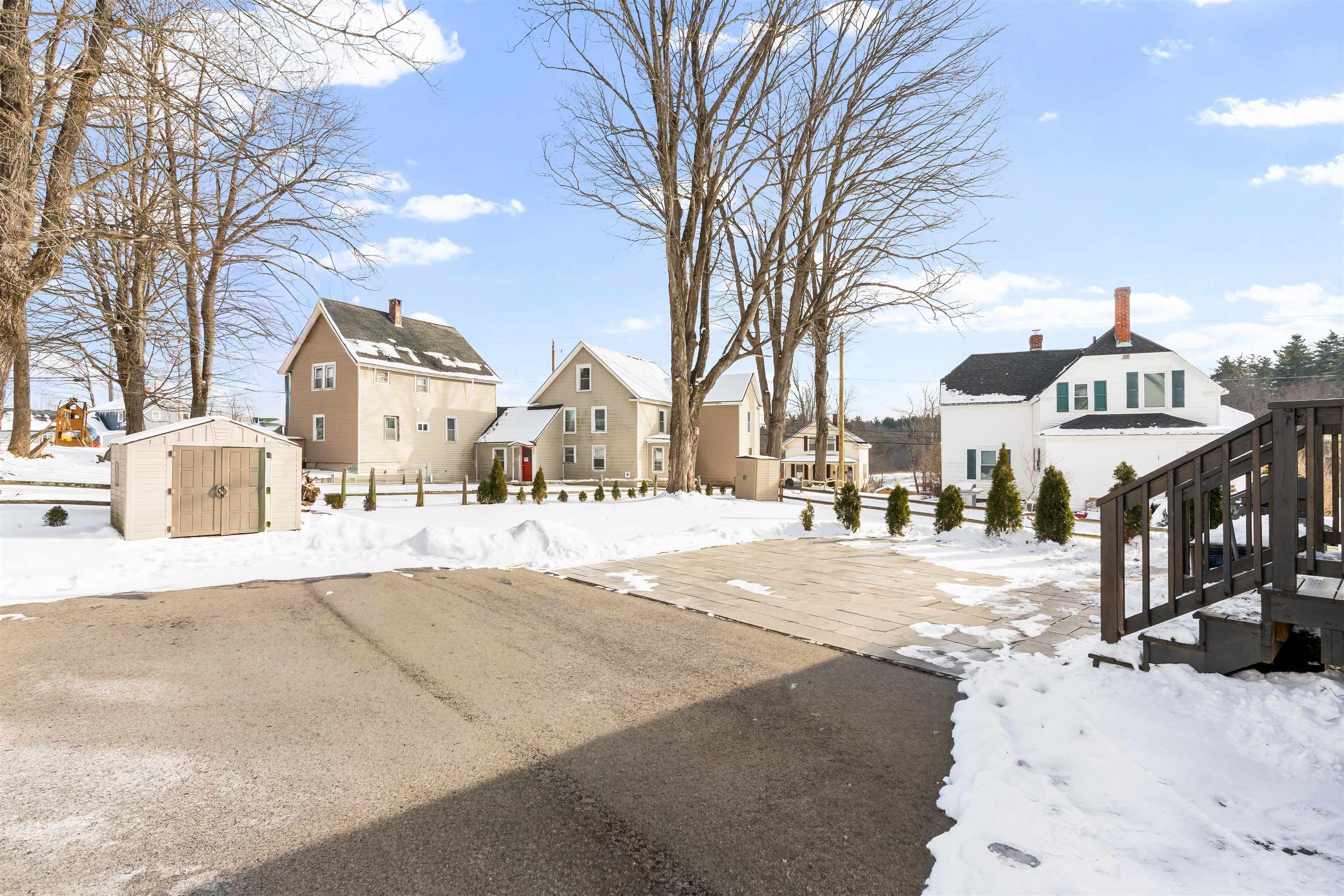 8 Charlonne St, Jaffrey, NH 03452