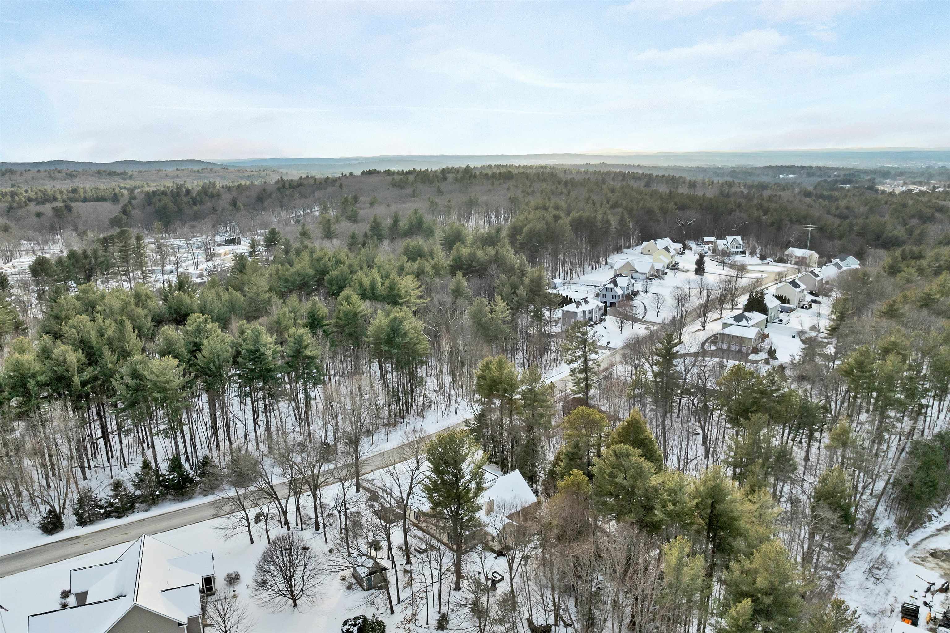 19 Sheffield St, Hudson, NH 03051