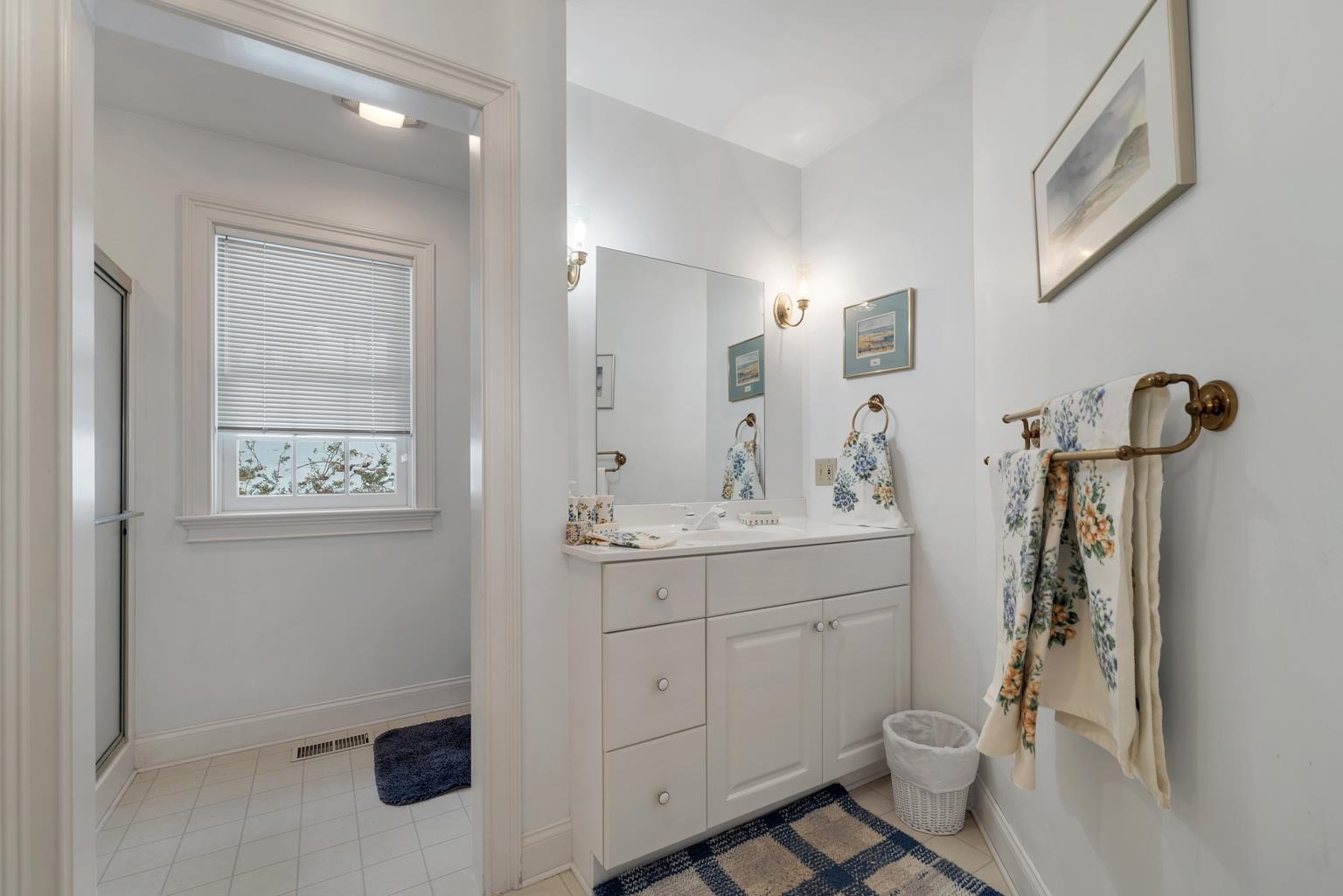 2 Carillon Shores Rd, Tuftonboro, NH 03816