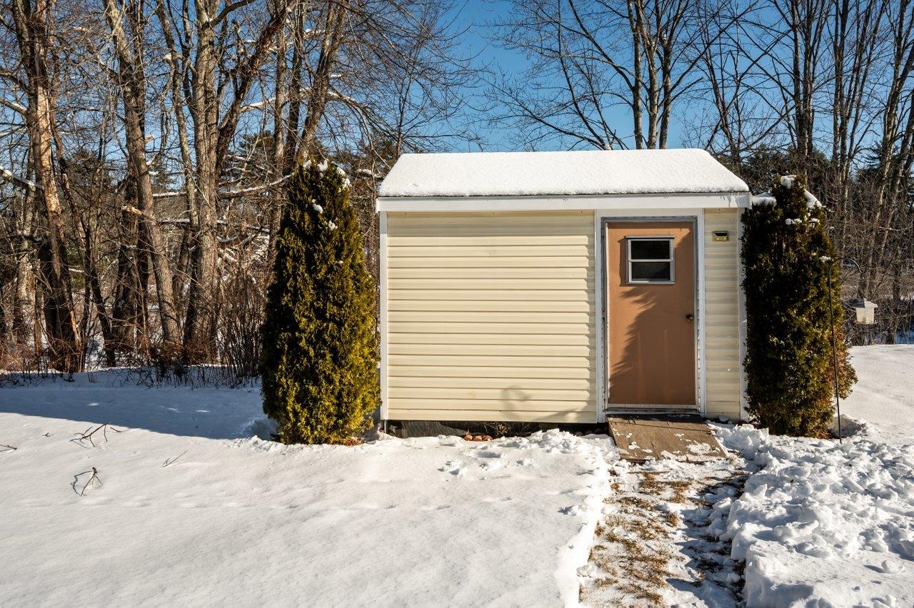 20 Seneca St, Rochester, NH 03867