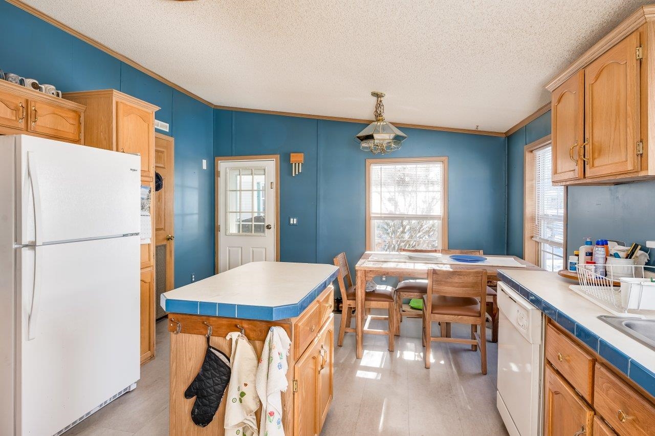 20 Seneca St, Rochester, NH 03867