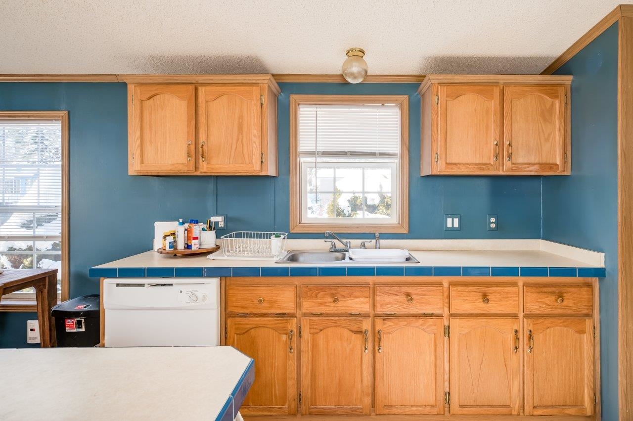 20 Seneca St, Rochester, NH 03867