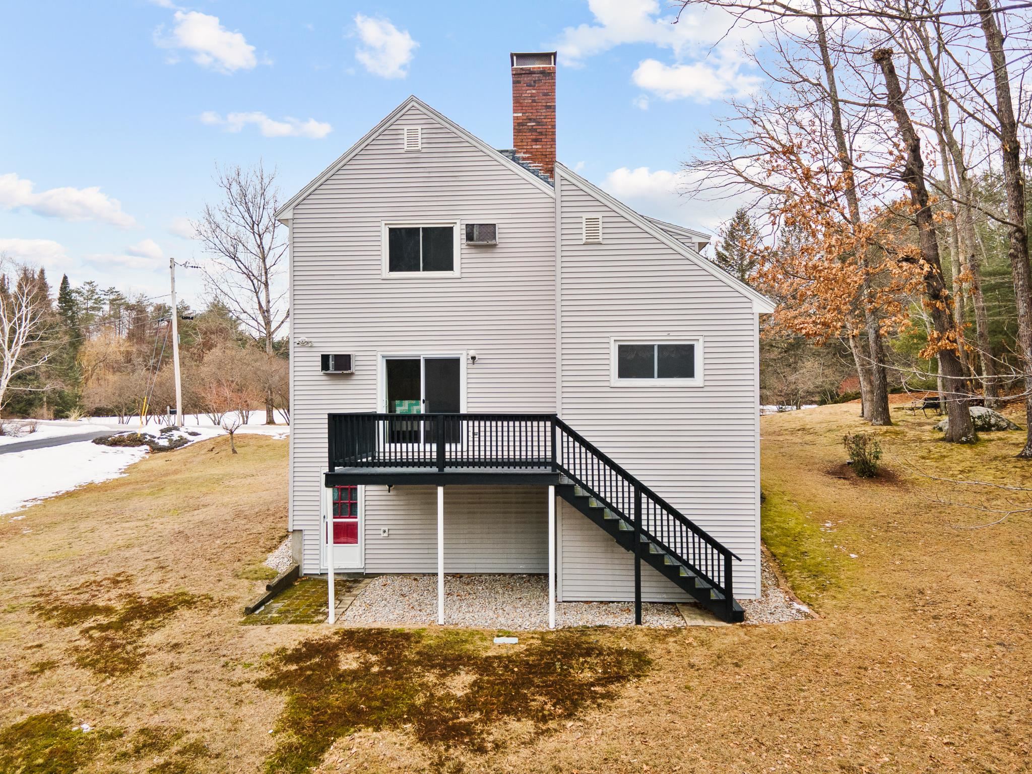 4 Mcquade Brook Rd, Bedford, NH 03110