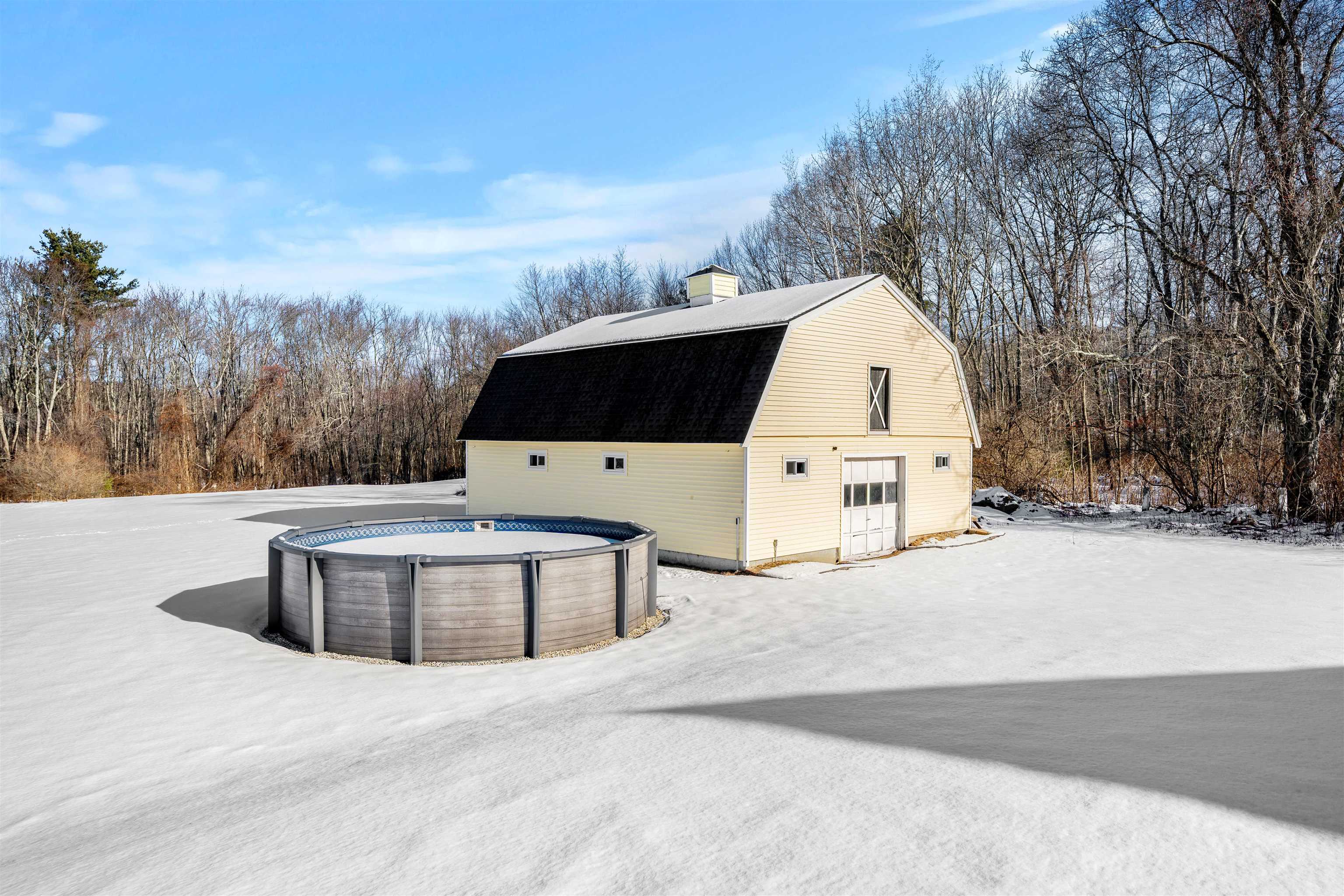 11 Liberty St, Salem, NH 03079