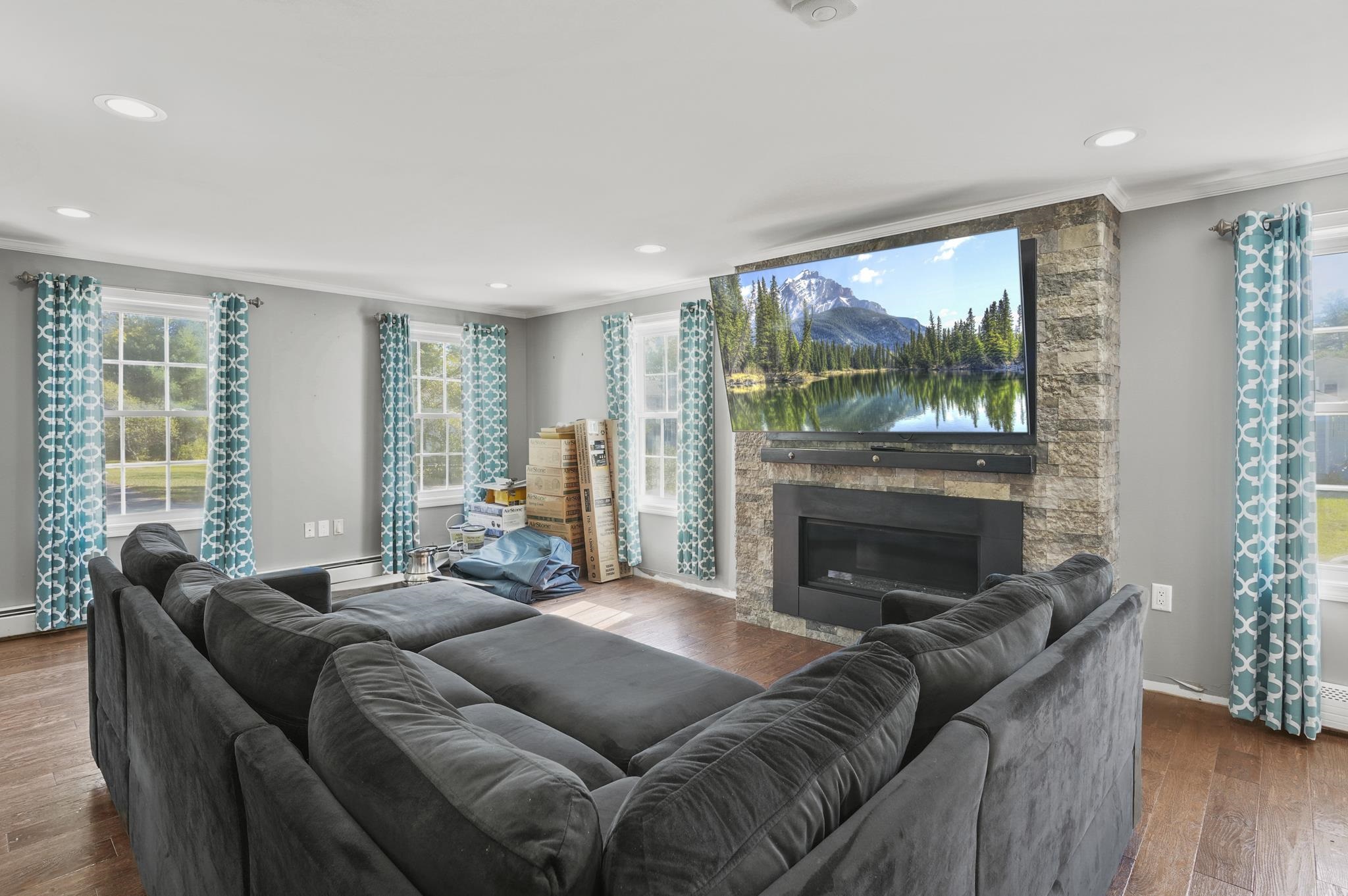 Homes for sale in Franklin, NH | 9 Upland Dr, Franklin, NH 03235 | MLS# 5075133