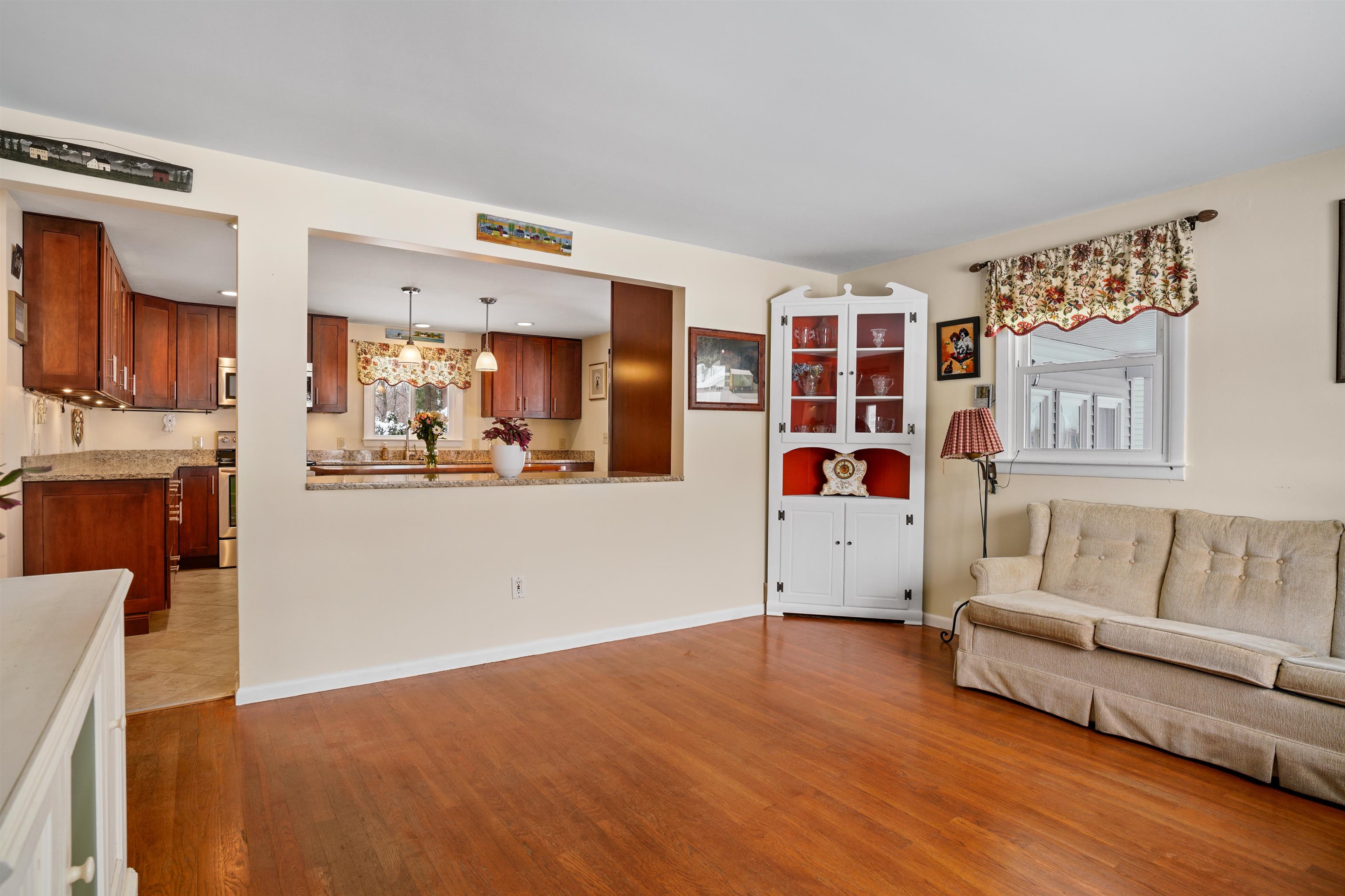 59 Tondreau Ct, Manchester, NH 03102