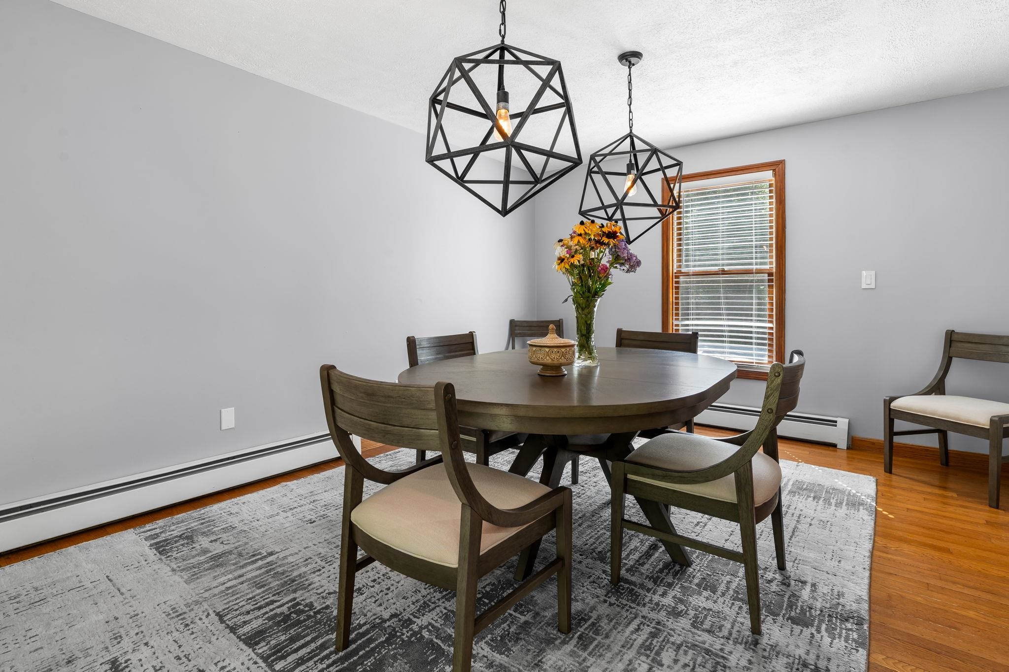 49 Oak Ridge Rd, Weare, NH 03281