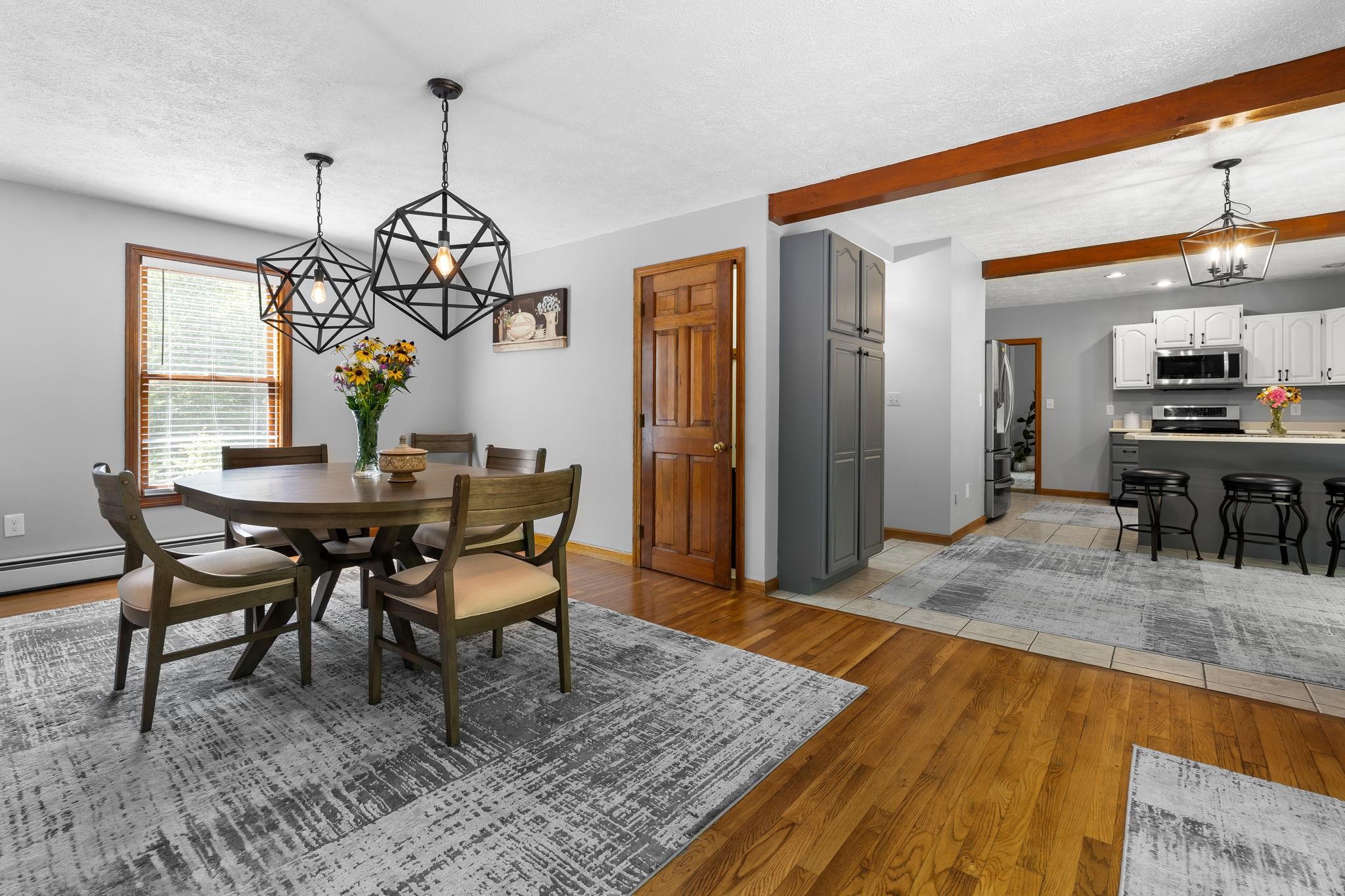 49 Oak Ridge Rd, Weare, NH 03281