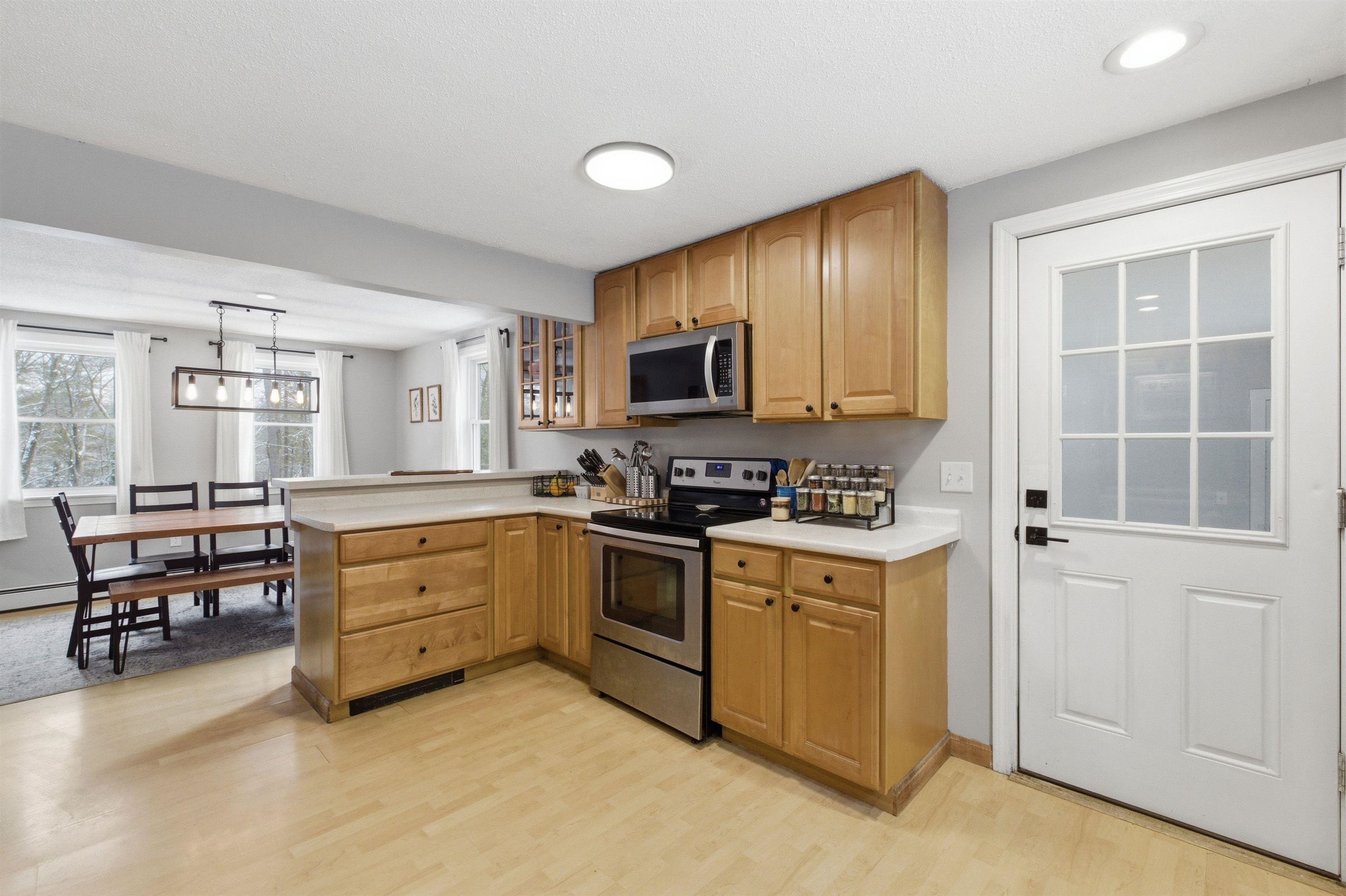 100 Allen Rd, Bow, NH 03304