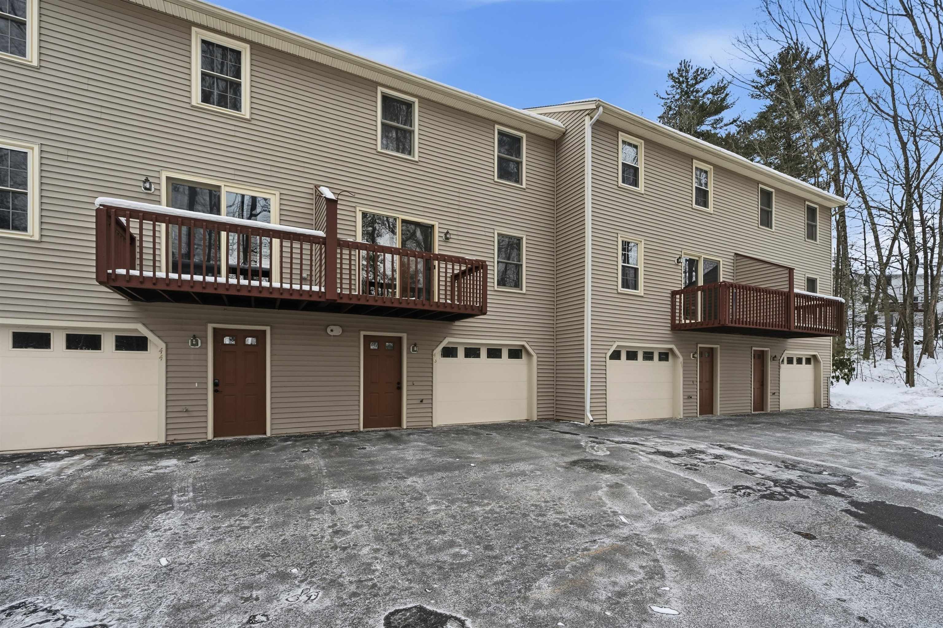 46 Andover Down, Nashua, NH 03063