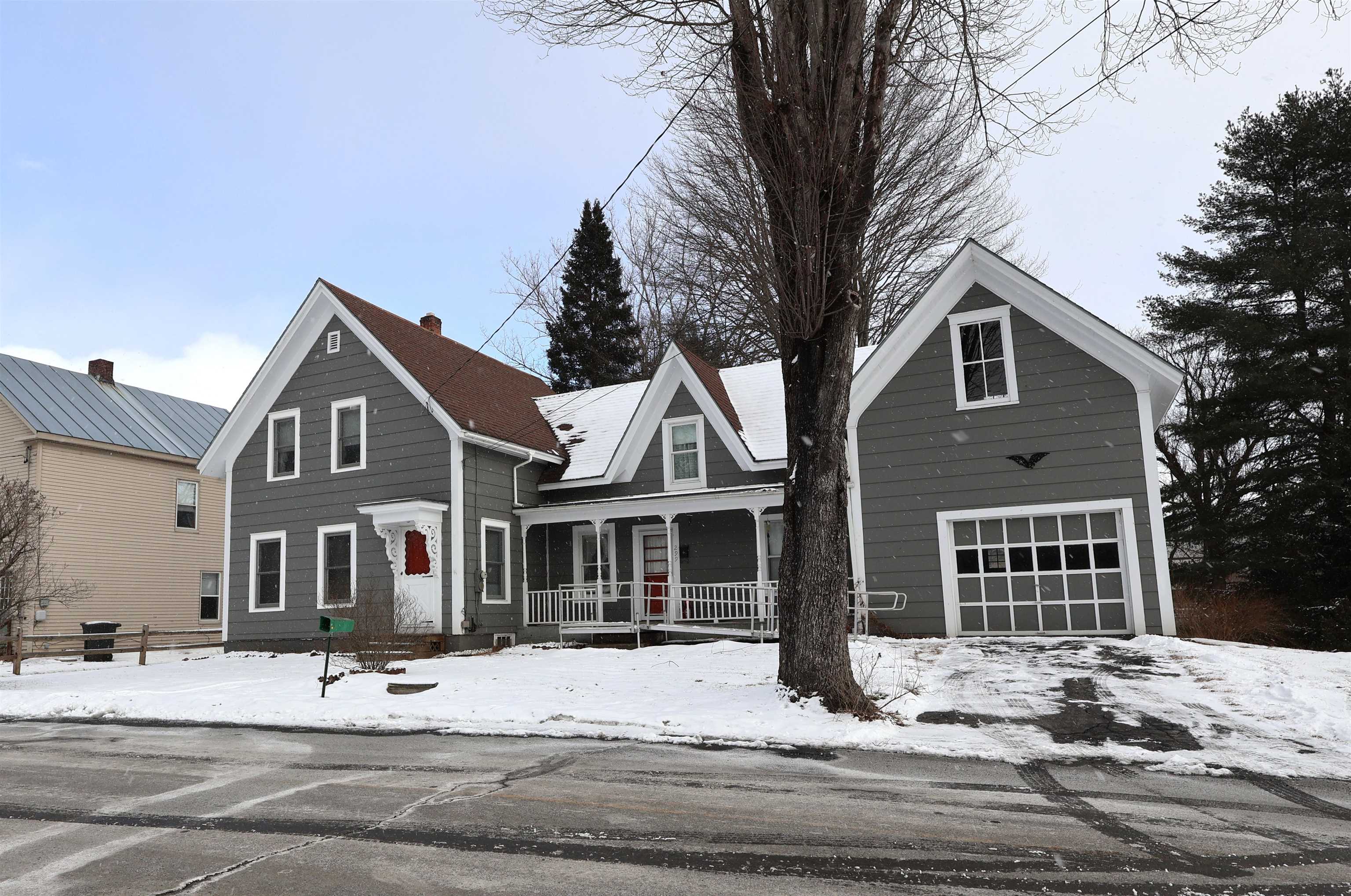 Homes for sale in Hartford, VT | 299 Latham Works Ln, Hartford, VT 05001 | MLS# 5075156