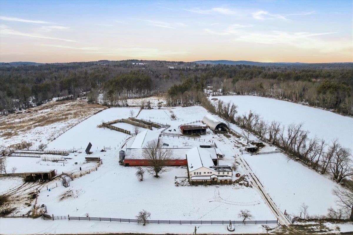 131 Cross Rd, Weare, NH 03281