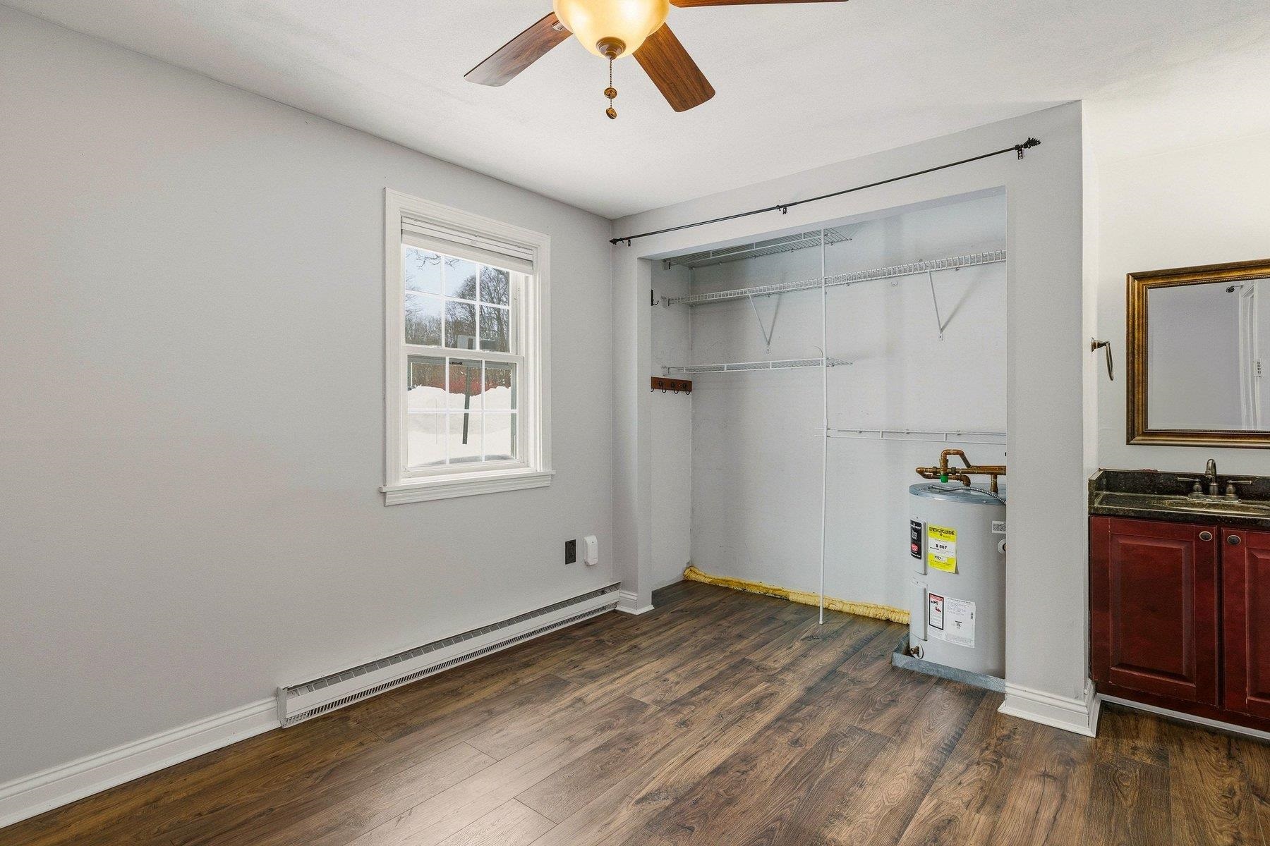 93 Henry Law Ave, Dover, NH 03820