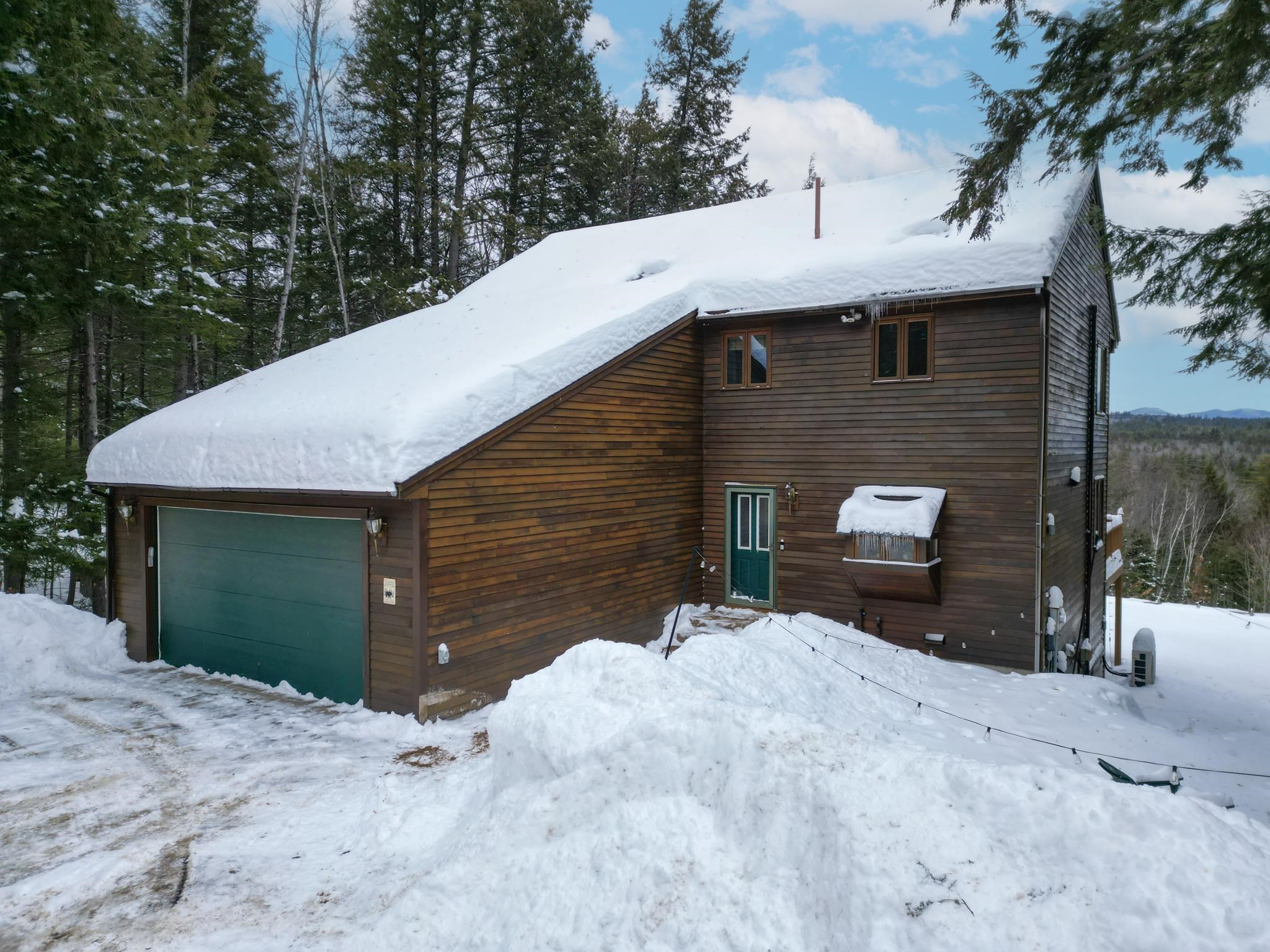 103 Moat View Dr, Albany, NH 03818