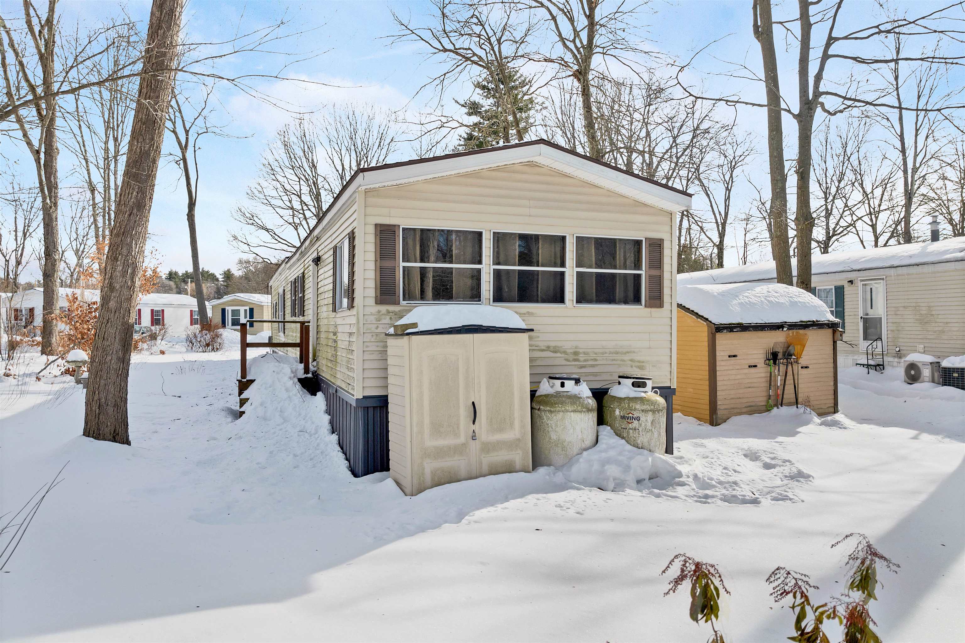 12 Cornwall Ave, Exeter, NH 03833