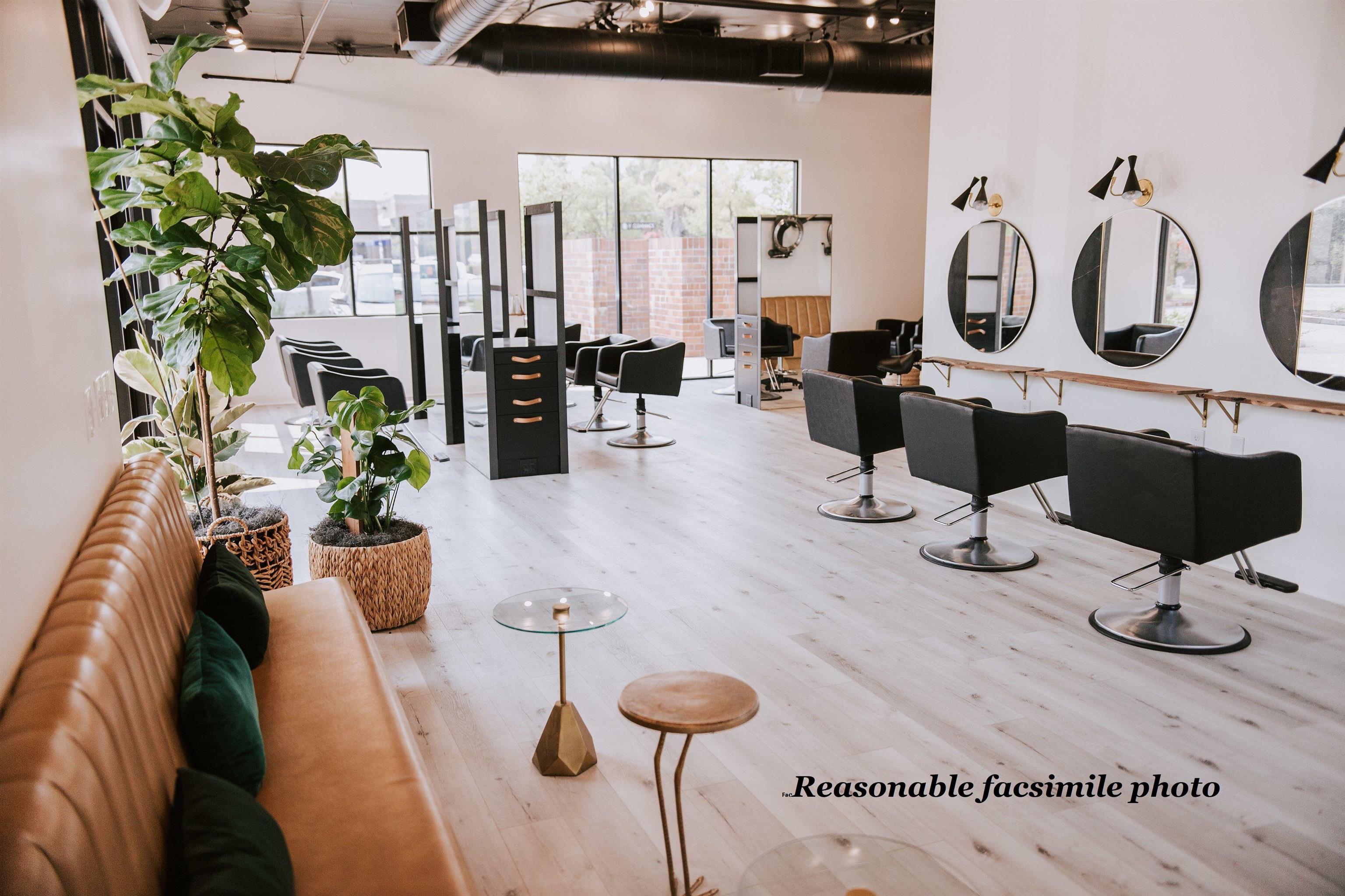 4 Orchardview Dr, Londonderry, NH 03053