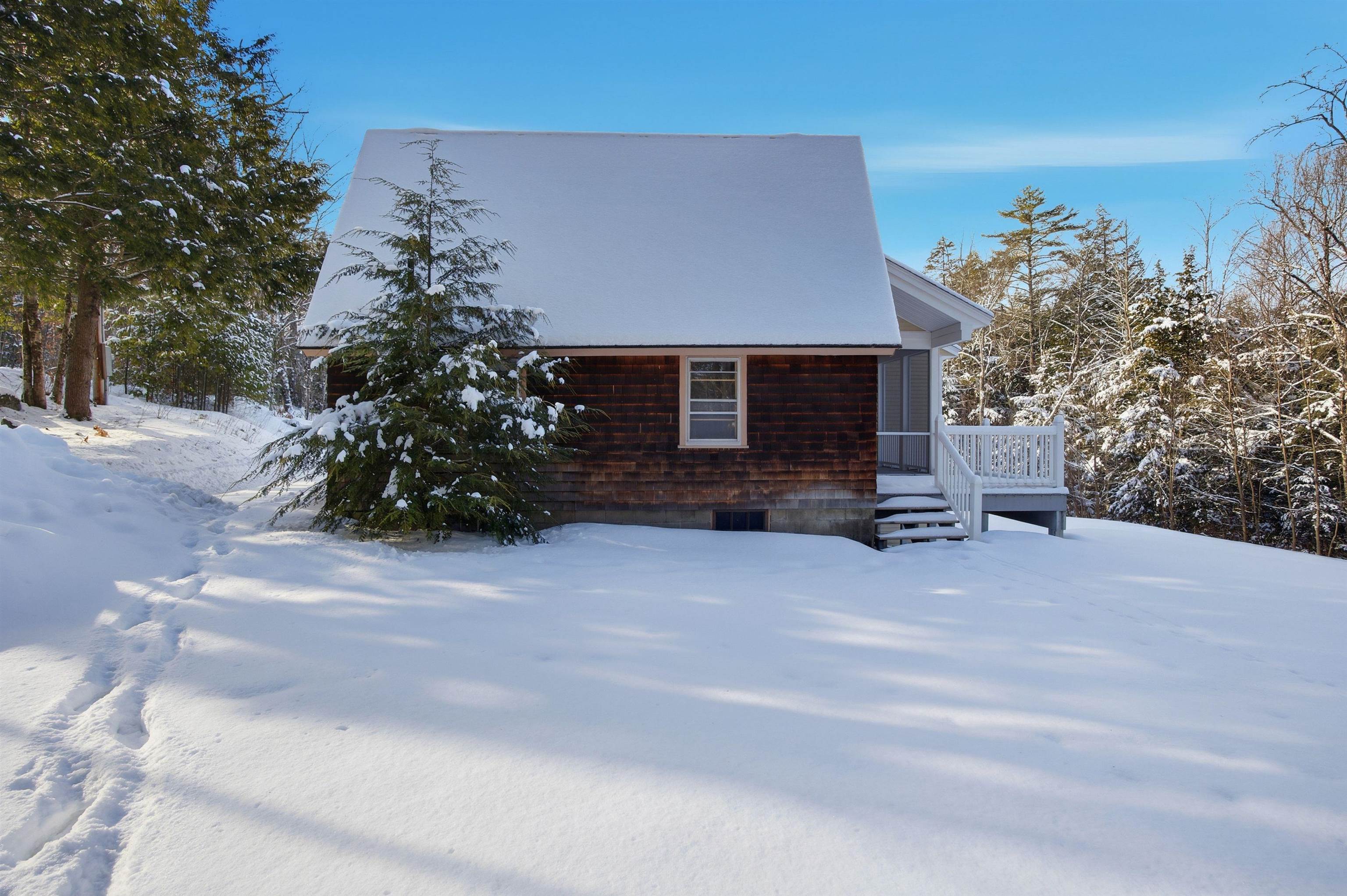 154 Bell Rd, Plymouth, NH 03264